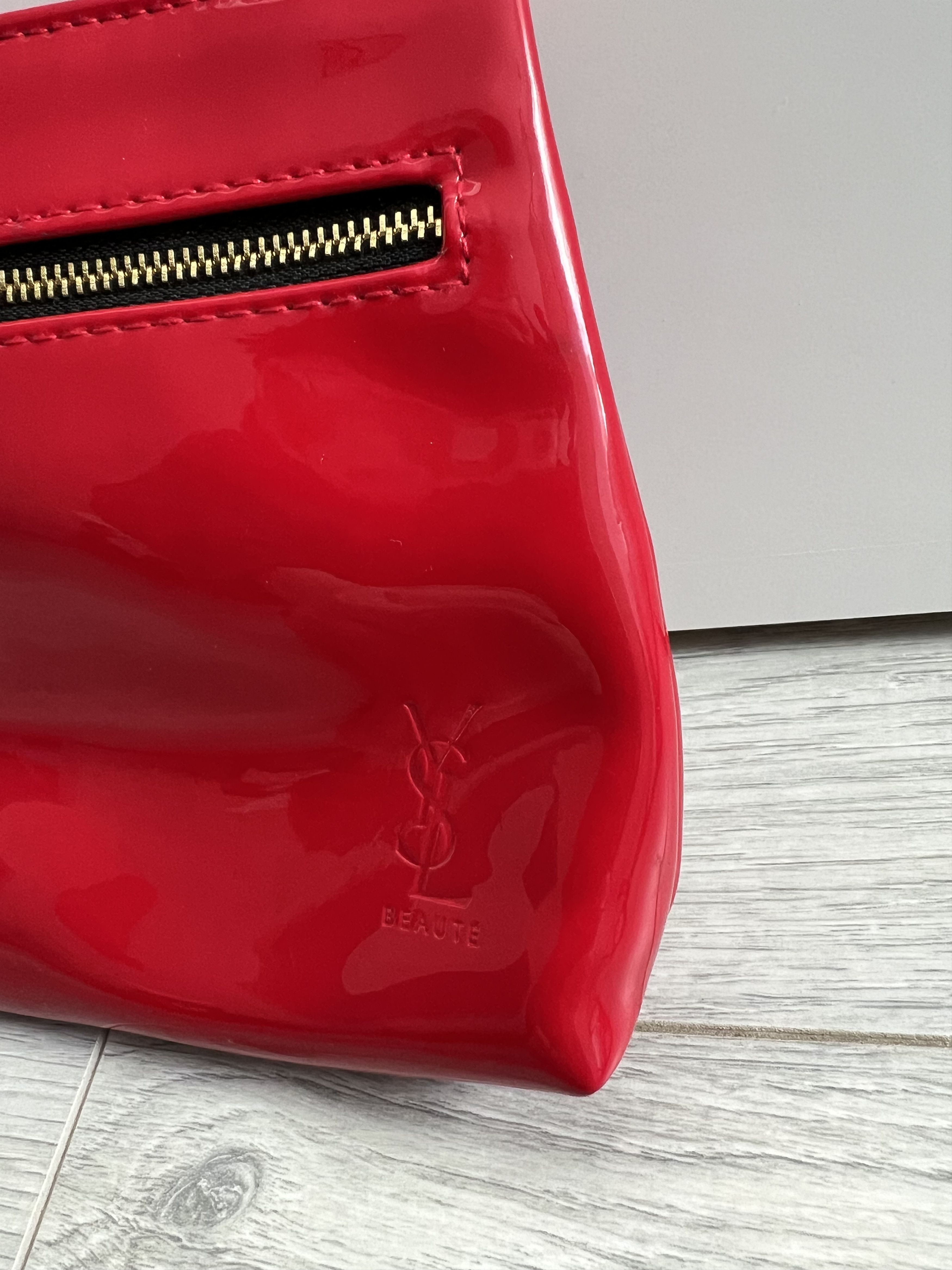 Yves Saint Laurent YSL Yves Saint Laurent Beaute Cosmetic Bag Size ONE SIZE - 3 Thumbnail
