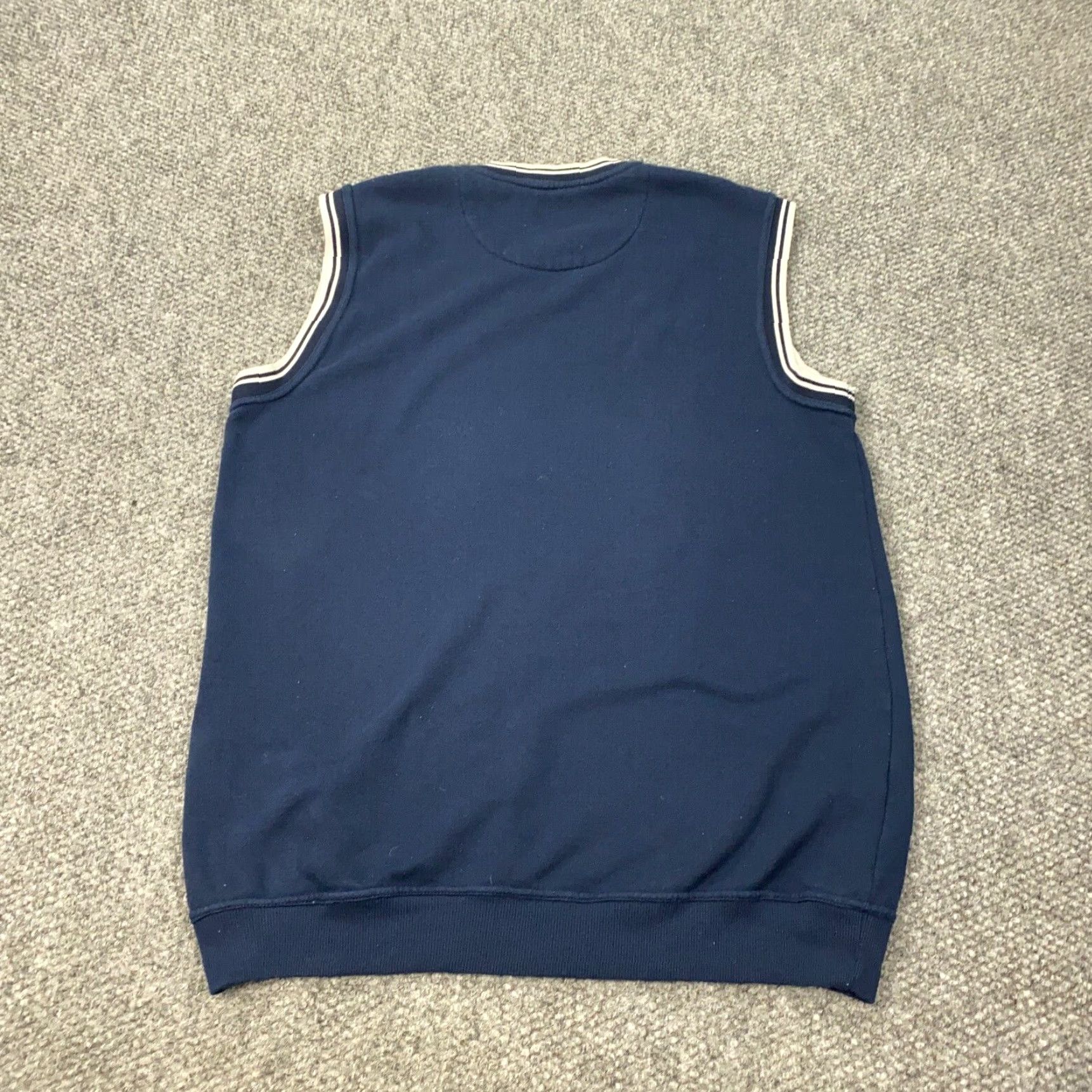 Bugle Boy VINTAGE Bugle Boy Sleeveless Sweater Shirt Mens L Blue Knit V-Neck Golf Preppy College Y2K Size US L / EU 52-54 / 3 - 6 Thumbnail