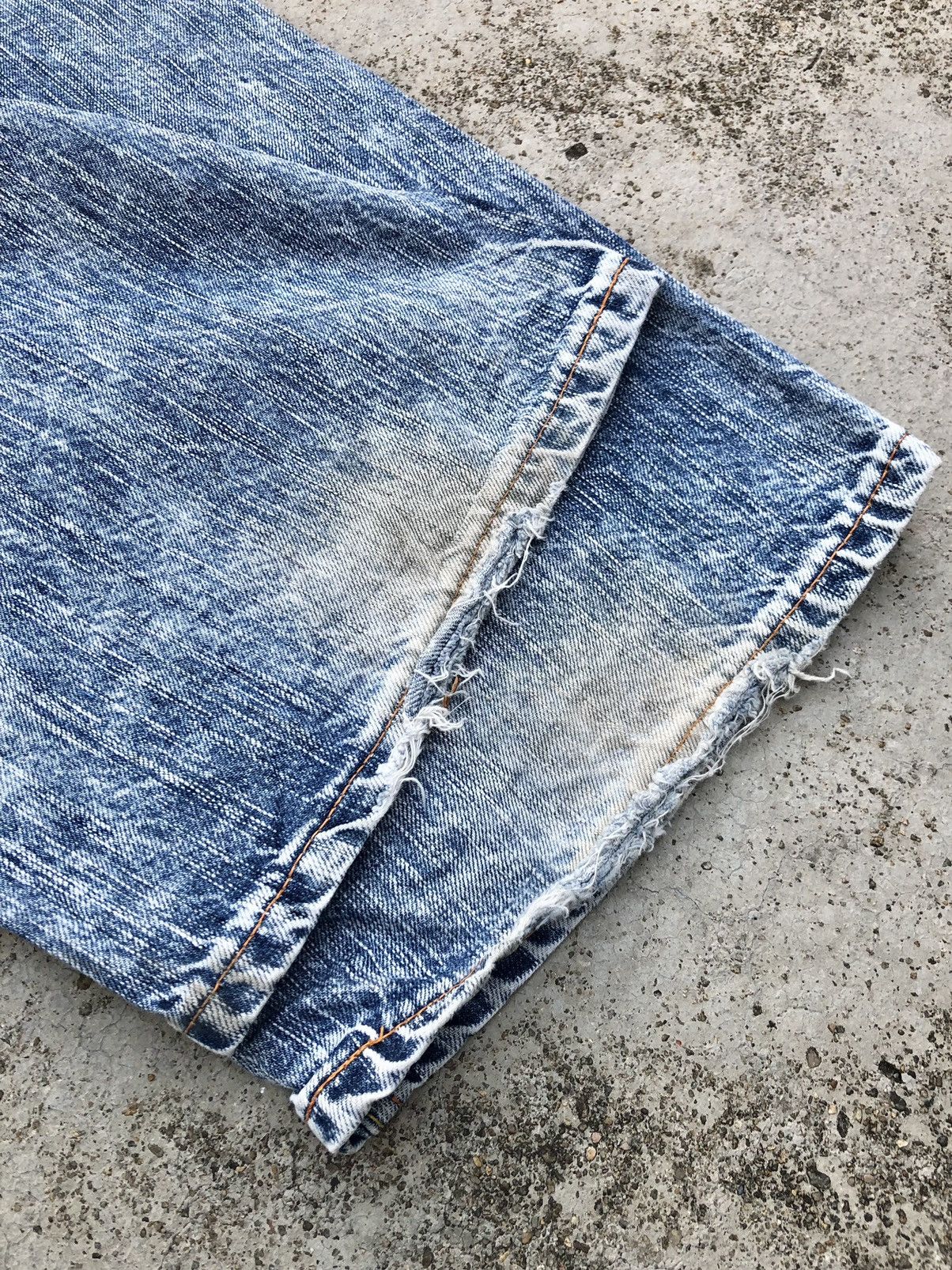 Edwin WASHED BLUE DISTRESSED DENIM BY EDWIN Size US 34 / EU 50 - 6 Thumbnail
