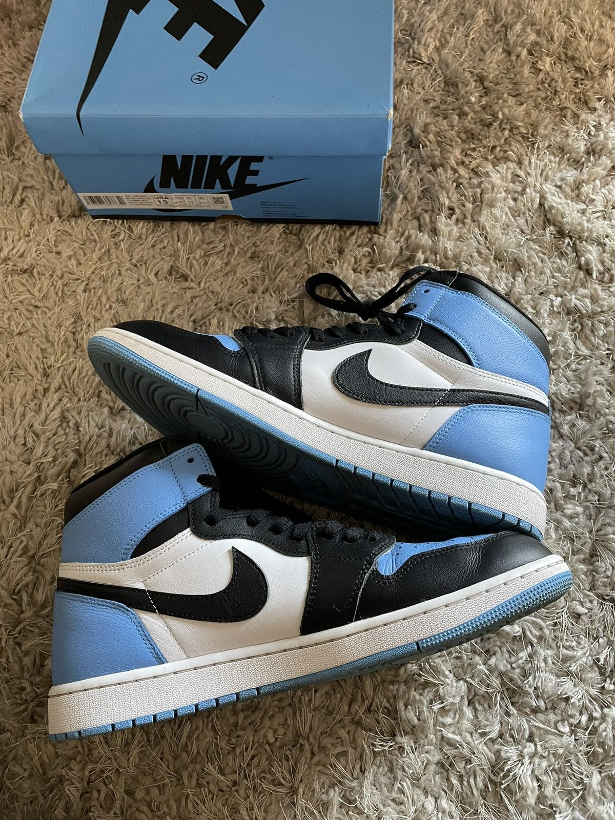 Jordan Brand Jordan 1 UNC Toe Size US 13 / EU 46 - 3 Thumbnail