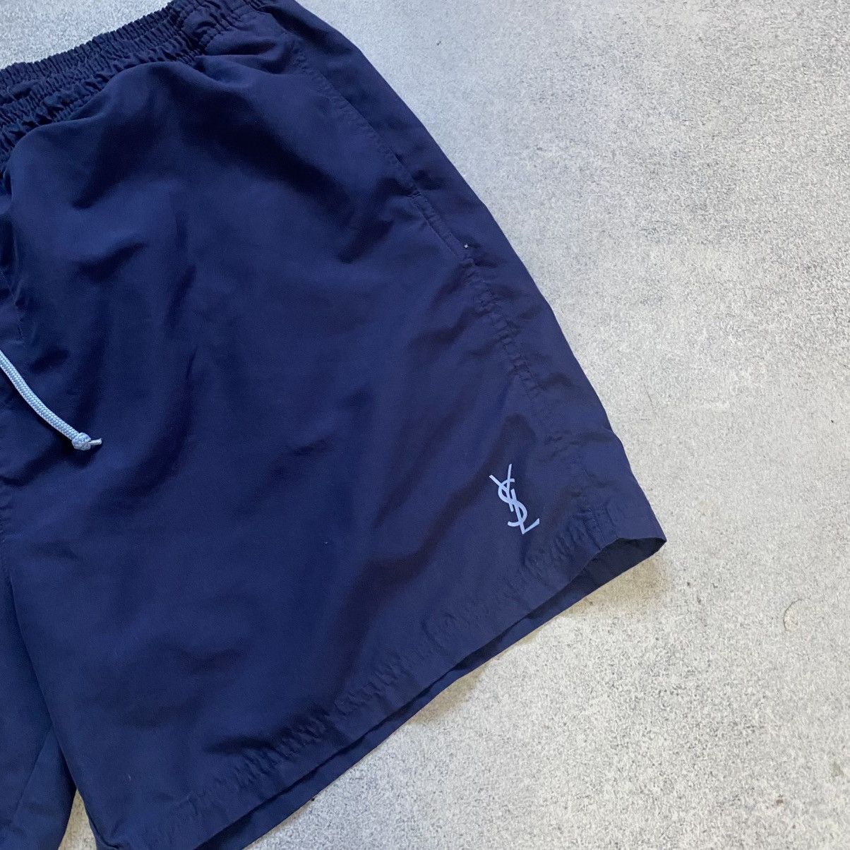 Yves Saint Laurent Yves Saint Laurent YSL Shorts Vintage Logo 90s Size US 36 / EU 52 - 2 Thumbnail