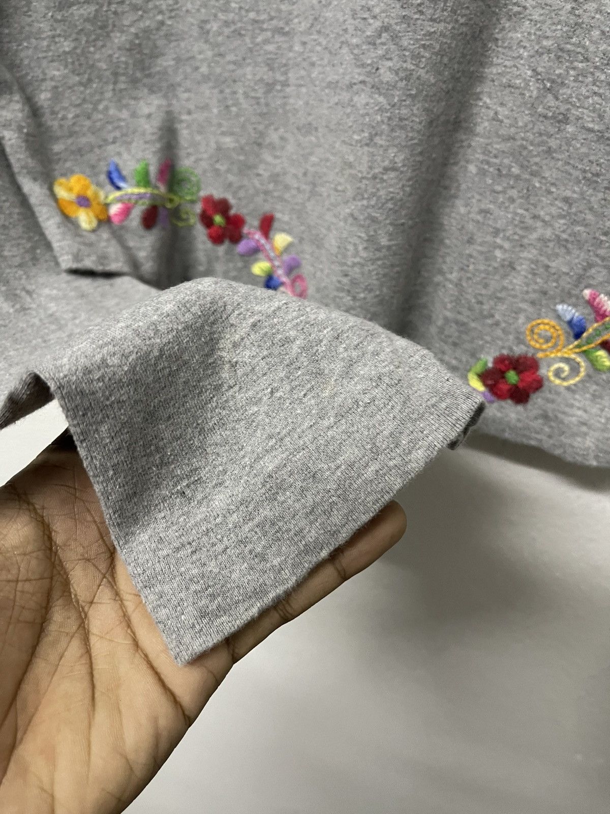 Tricot Comme des Garcons AW 2002 COMME DES GARCONS TRICOT FLORAL EMBROIDERED SHIRT Size M / US 6-8 / IT 42-44 - 7 Thumbnail