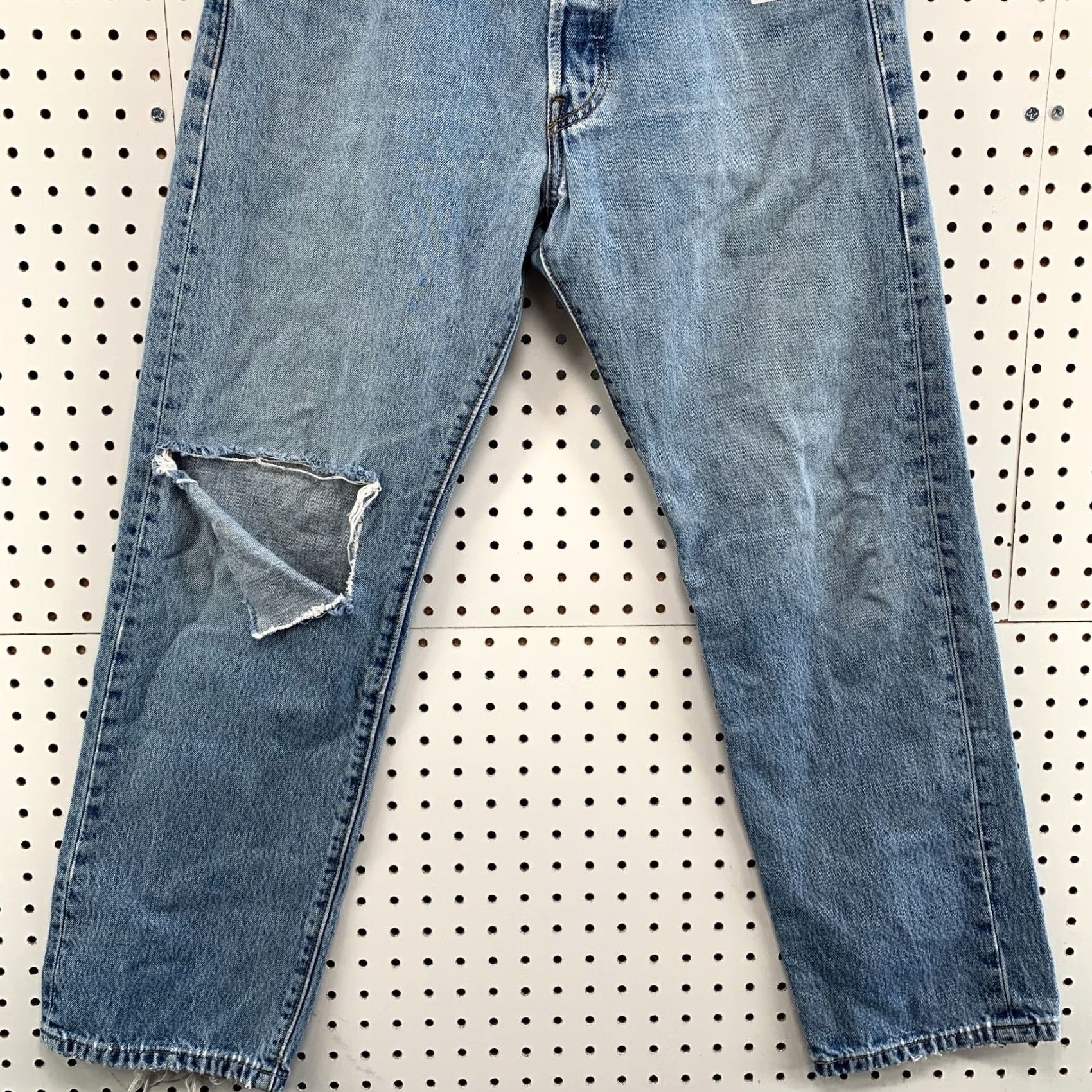 Levi's Vintage Levis 501 Jeans Mens Blue Denim Button FLy Size 33x30 Fits 32x28.5 Size US 33 - 7 Thumbnail