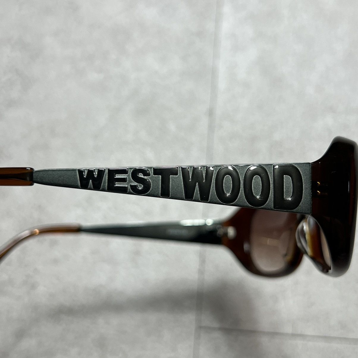 Vivienne Westwood Wired Orb Sunglasses