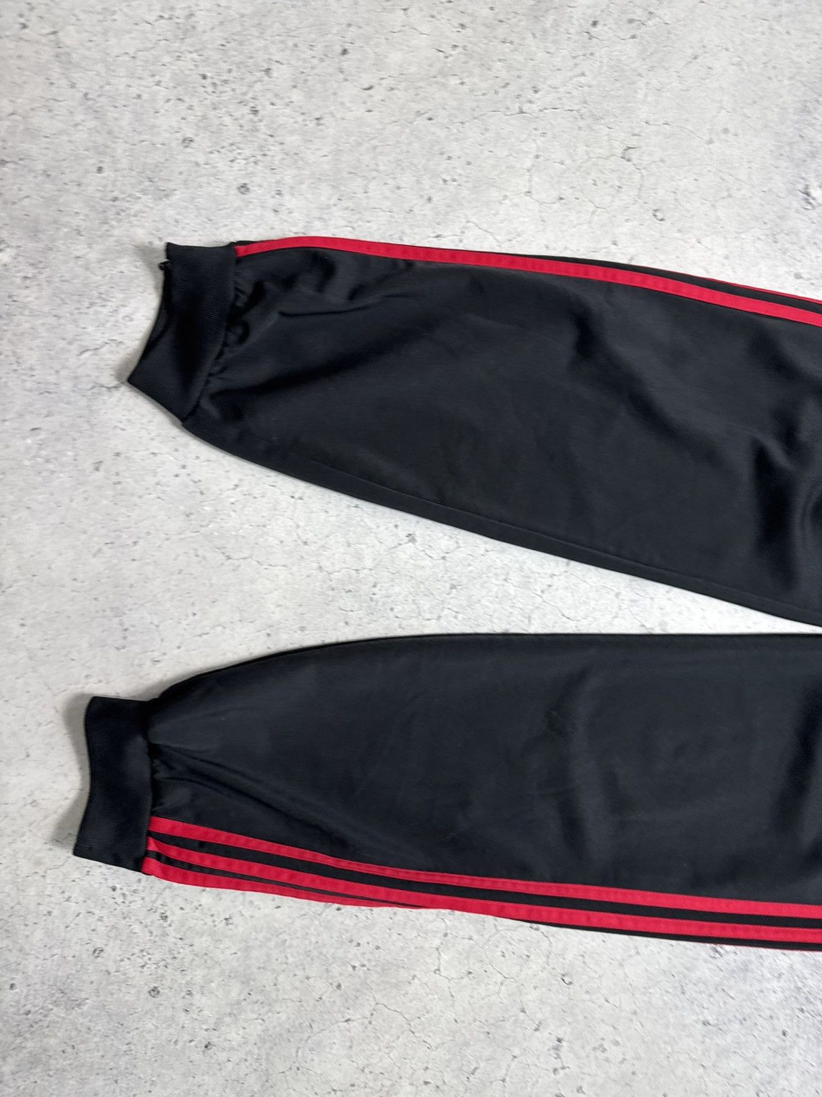 Adidas Adidas FC Ajax Amsterdam Vintage Football Track Suit Y2K Size US S / EU 44-46 / 1 - 13 Thumbnail