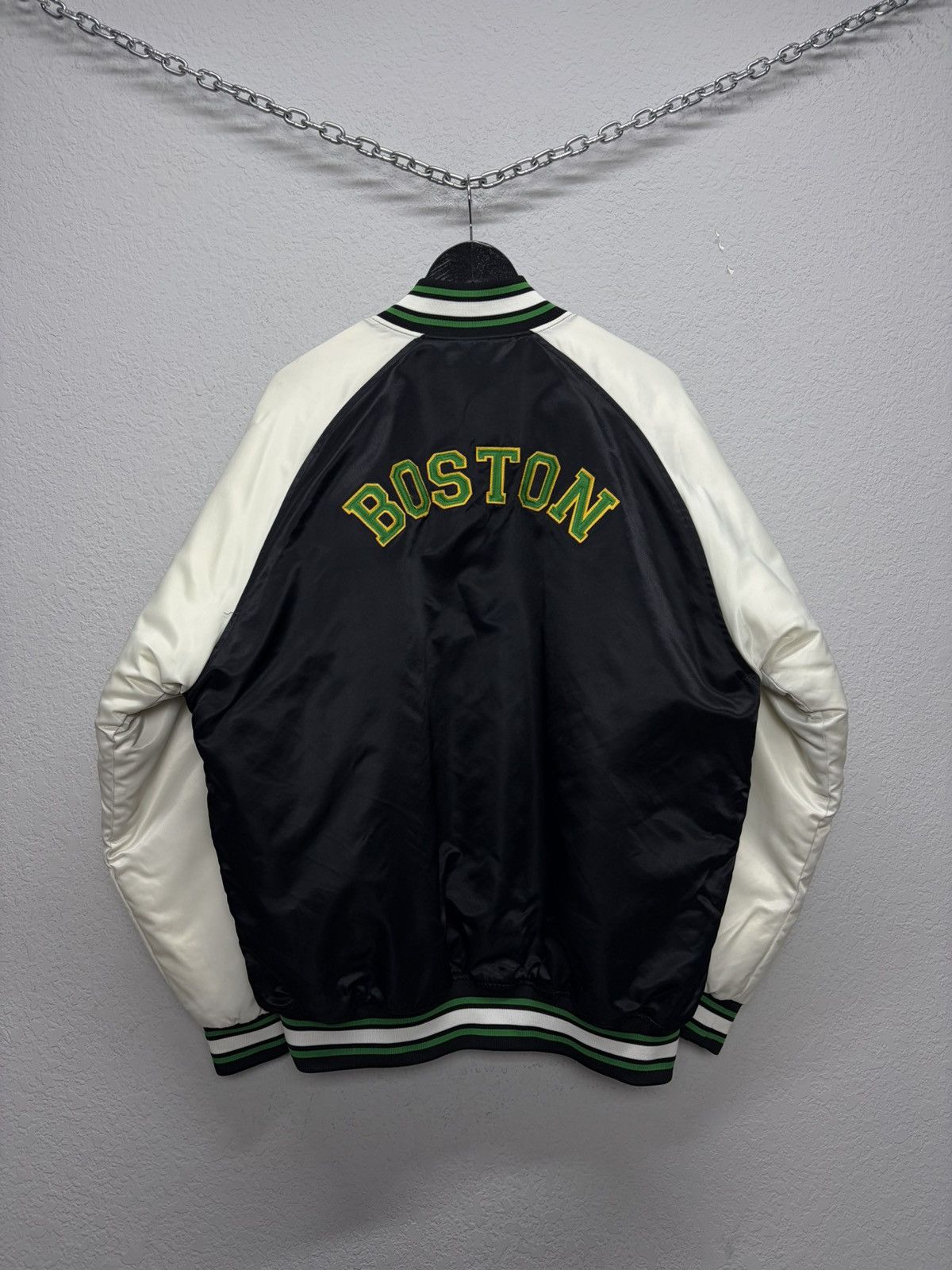 NBA VTG Champion x NBA Boston Celtics Black & White Satin Bomber Size US L / EU 52-54 / 3 - 12 Thumbnail