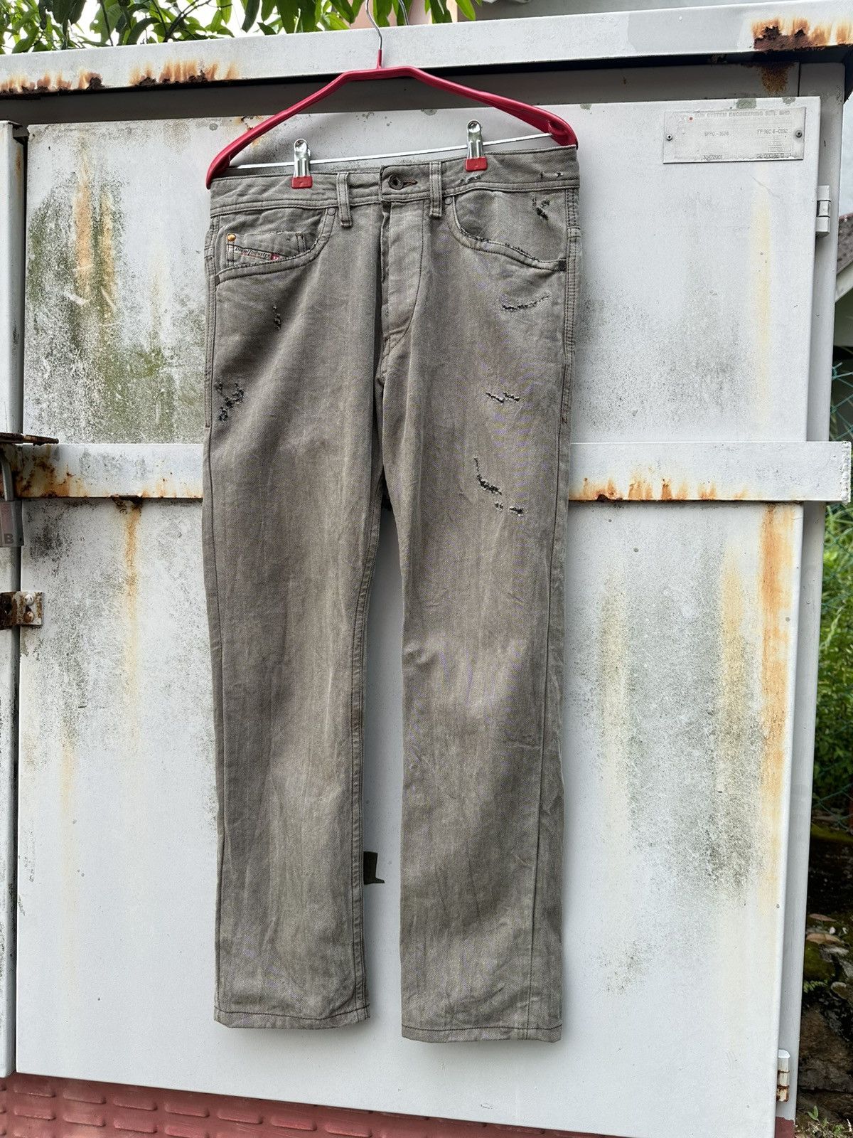 Diesel 👹Vintage Diesel Braddom Thrashed Regular Slim Jeans Size US 28 / EU 44 - 5 Thumbnail