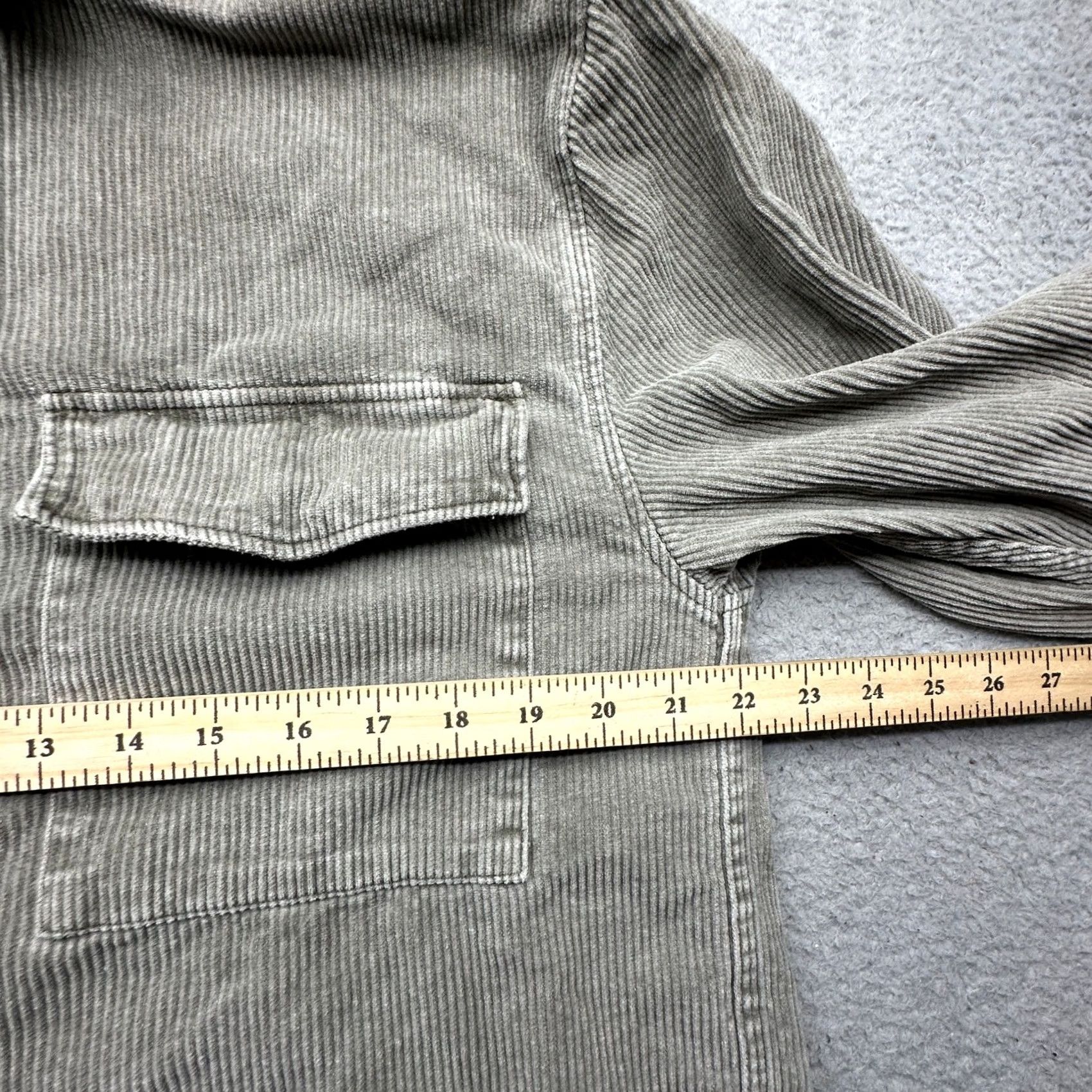 Abercrombie & Fitch Abercrombie & Fitch Corduroy Long Sleeve Button Up Shirt Mens MT Gray Size US M / EU 48-50 / 2 - 5 Thumbnail