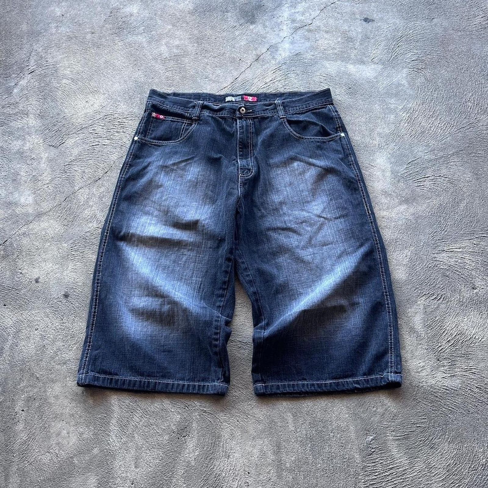 Southpole Rare baggy southpole embroidered black jorts Size US 40 / EU 56 - 1 Thumbnail