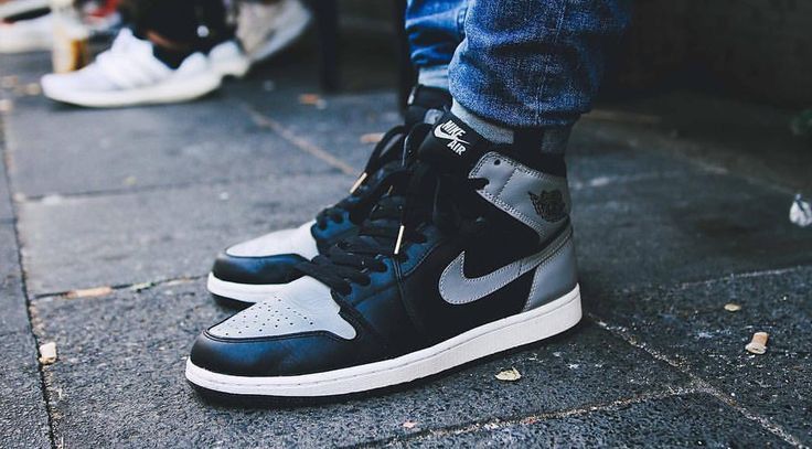 Jordan Brand Air Jordan 1 Retro High OG “Shadow” (2013) Size US 9 / EU 42 - 6 Thumbnail