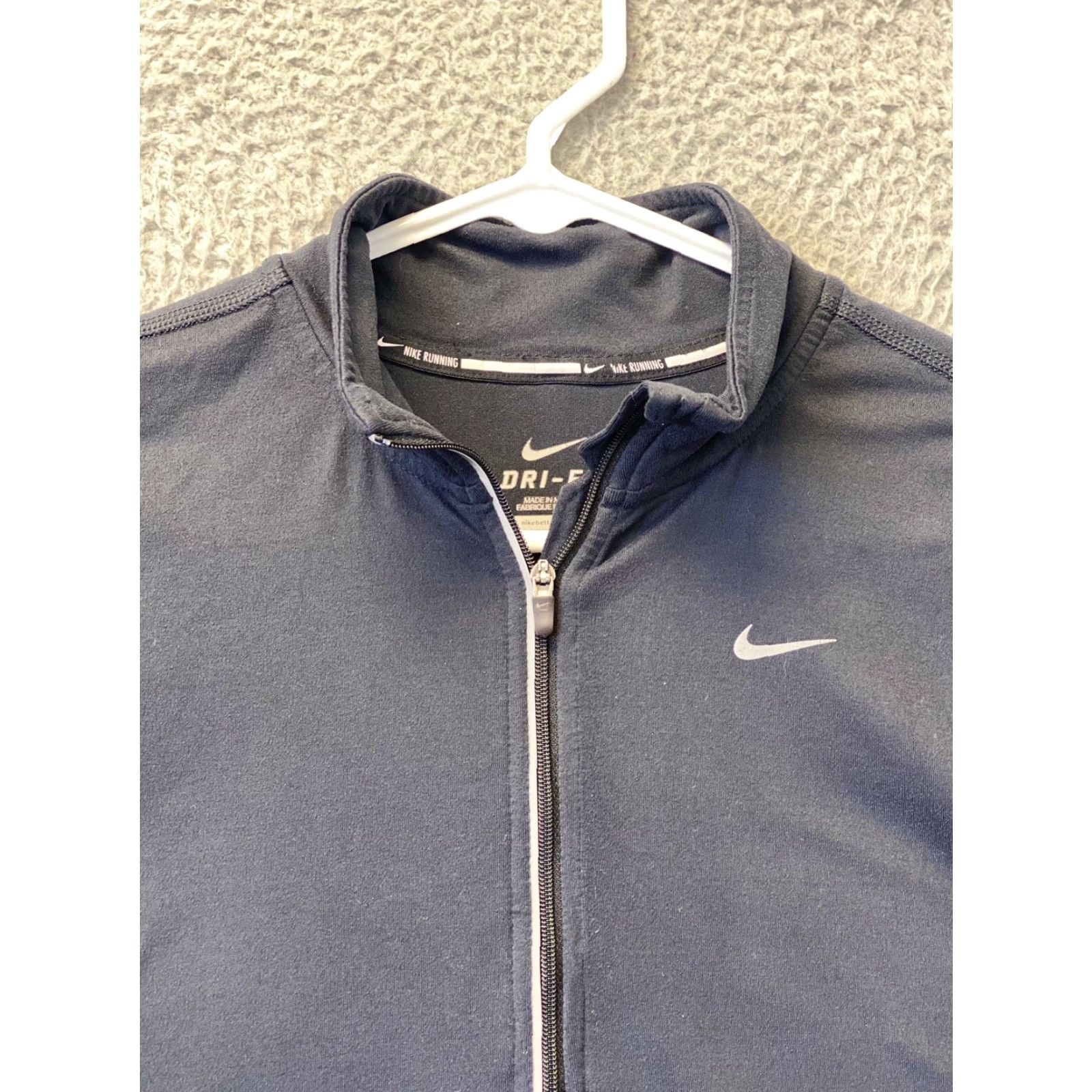Nike Nike Dri-Fit Shirt Long Sleeve Women's Black Pullover / 101-37 XS Faded Black Long Sleeve Shirt Training Regular Brand Nike Women’s / 10137 Size XS / US 0-2 / IT 36-38 - 3 Thumbnail