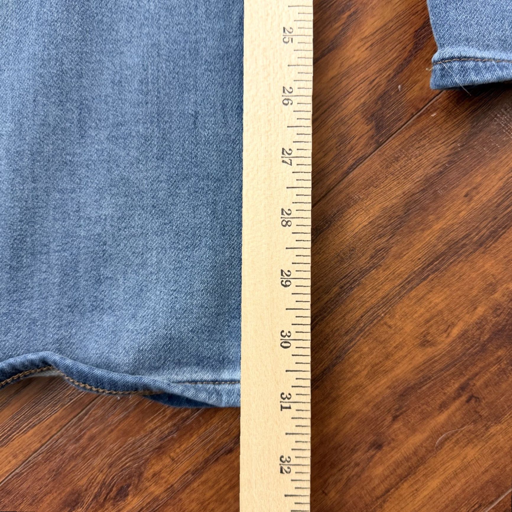 Express Express Jeans Womens 10 R Flare High Rise Stretch Medium Wash Denim 27x31 Blue 27 31 Jeans Womens 10R Flared denim stretch high rise brands Express Size 32" / US 10 / IT 46 - 6 Thumbnail