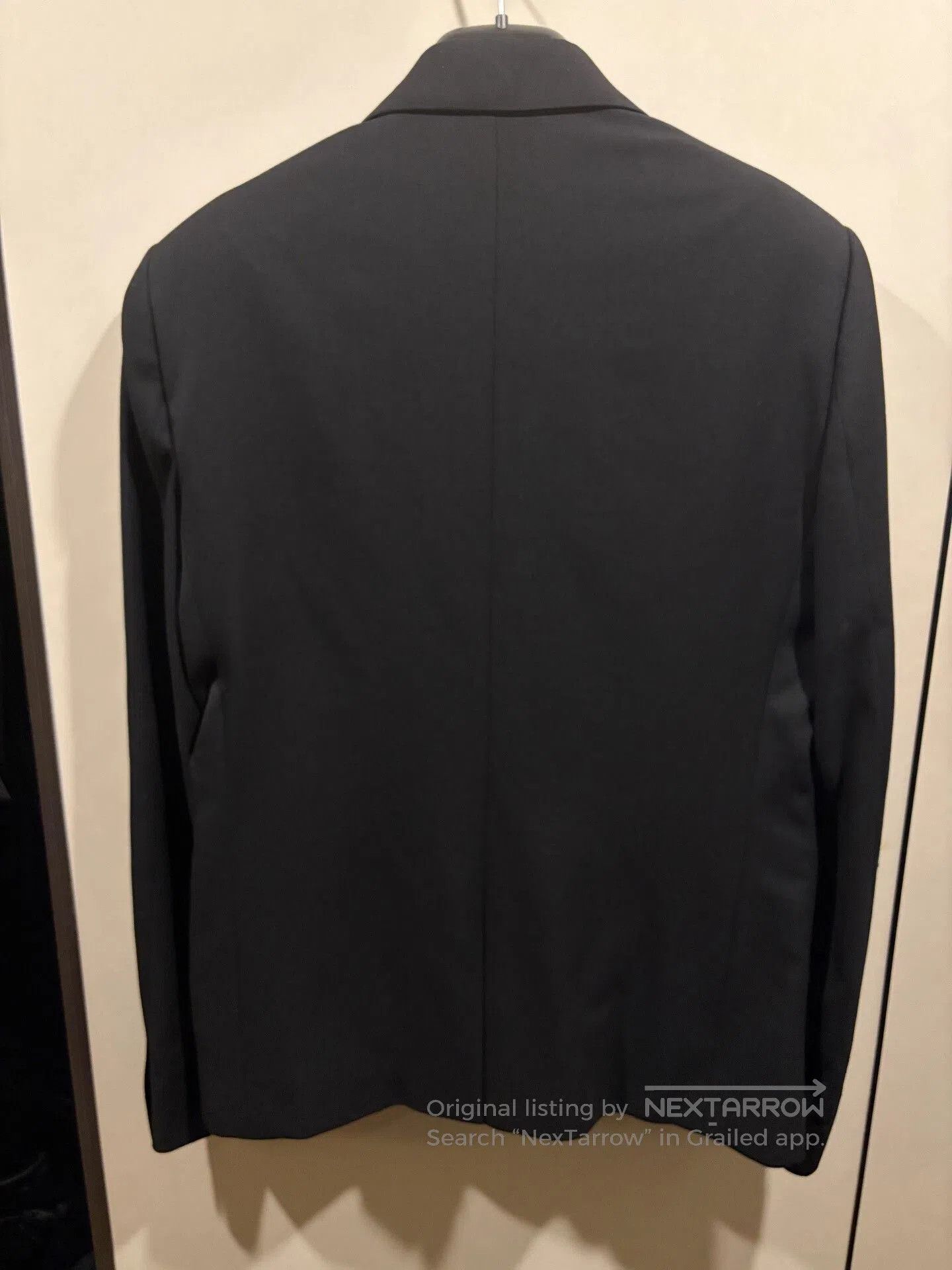 Yves Saint Laurent Saint Laurent Classic Smoking Jacket for Men. Size US M / EU 48-50 / 2 - 2 Thumbnail