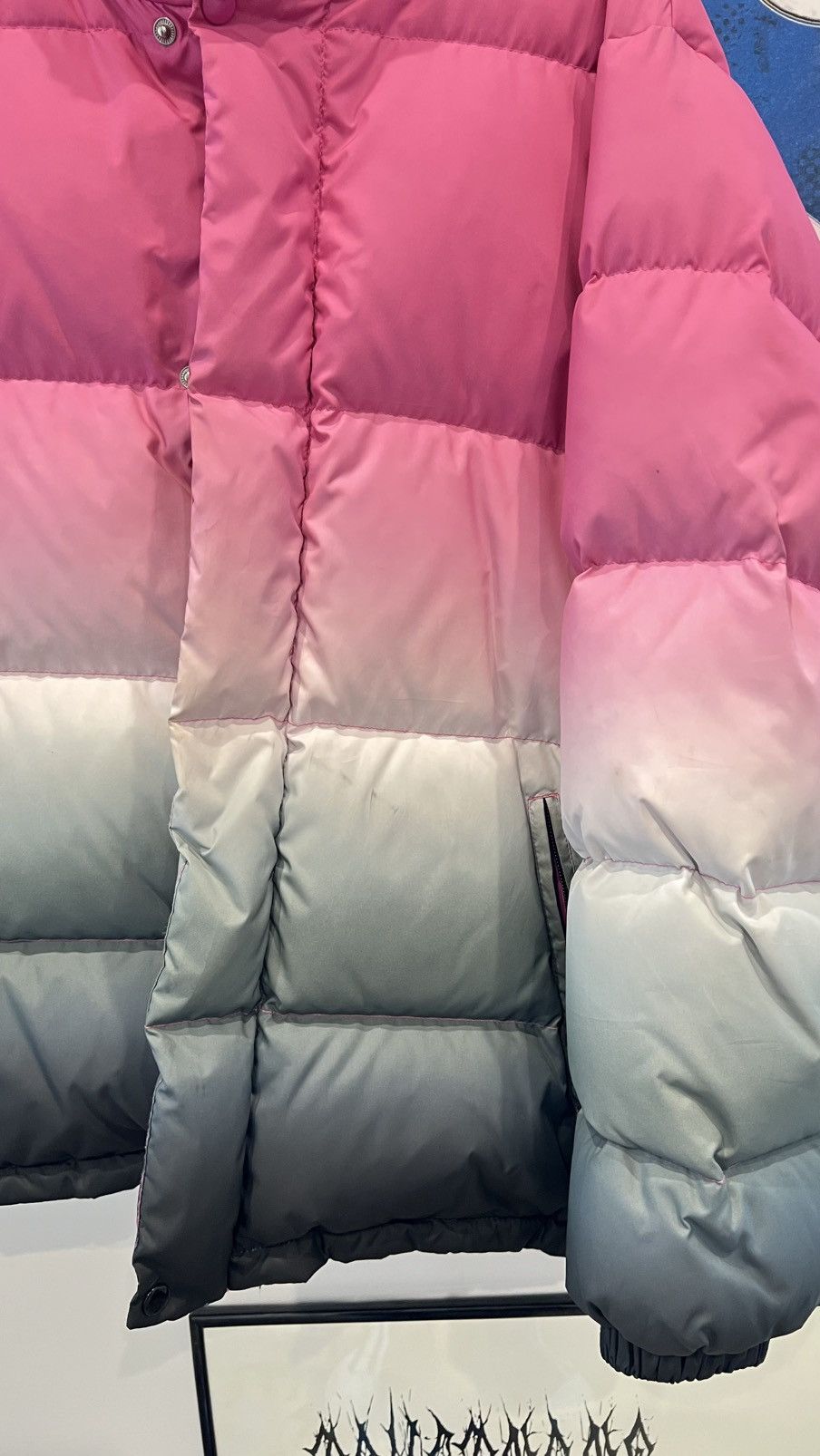 Supreme Supreme Gradient Puffy Jacket Pink Spring Summer 2018 Size US M / EU 48-50 / 2 - 8 Thumbnail