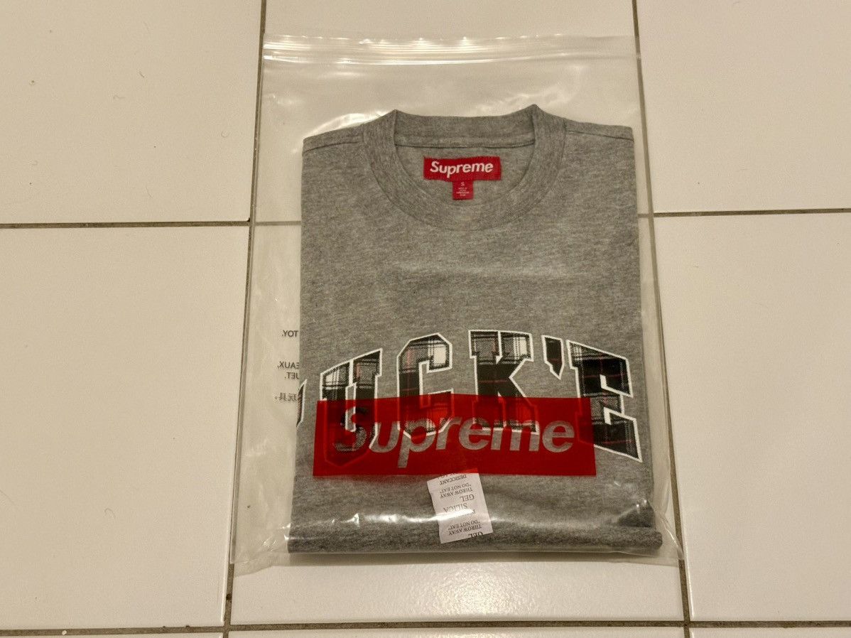 Supreme Supreme Fuck Em Plaid S/S Top “Heather Grey” Size US S / EU 44-46 / 1 - 1 Thumbnail