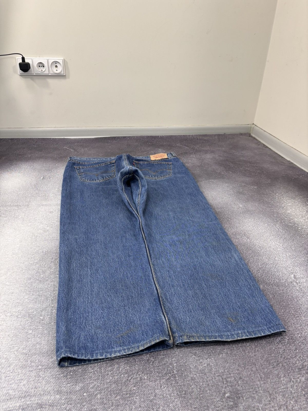 Levi's Vintage Levi’s 751 Men’s Straight Leg USA Blue Denim Jeans Size US 40 / EU 56 - 3 Thumbnail