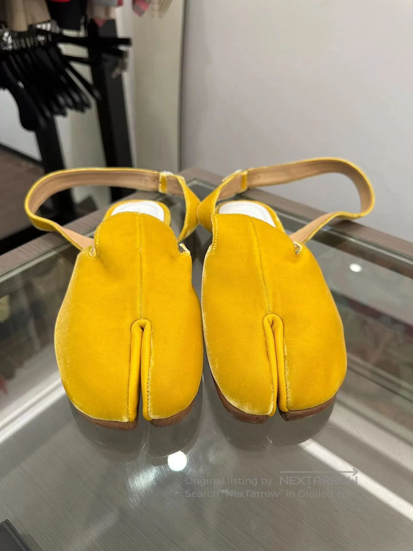 Maison Margiela Maison Margiela Yellow Velvet Split. Size US 8 / IT 38 - 3 Thumbnail