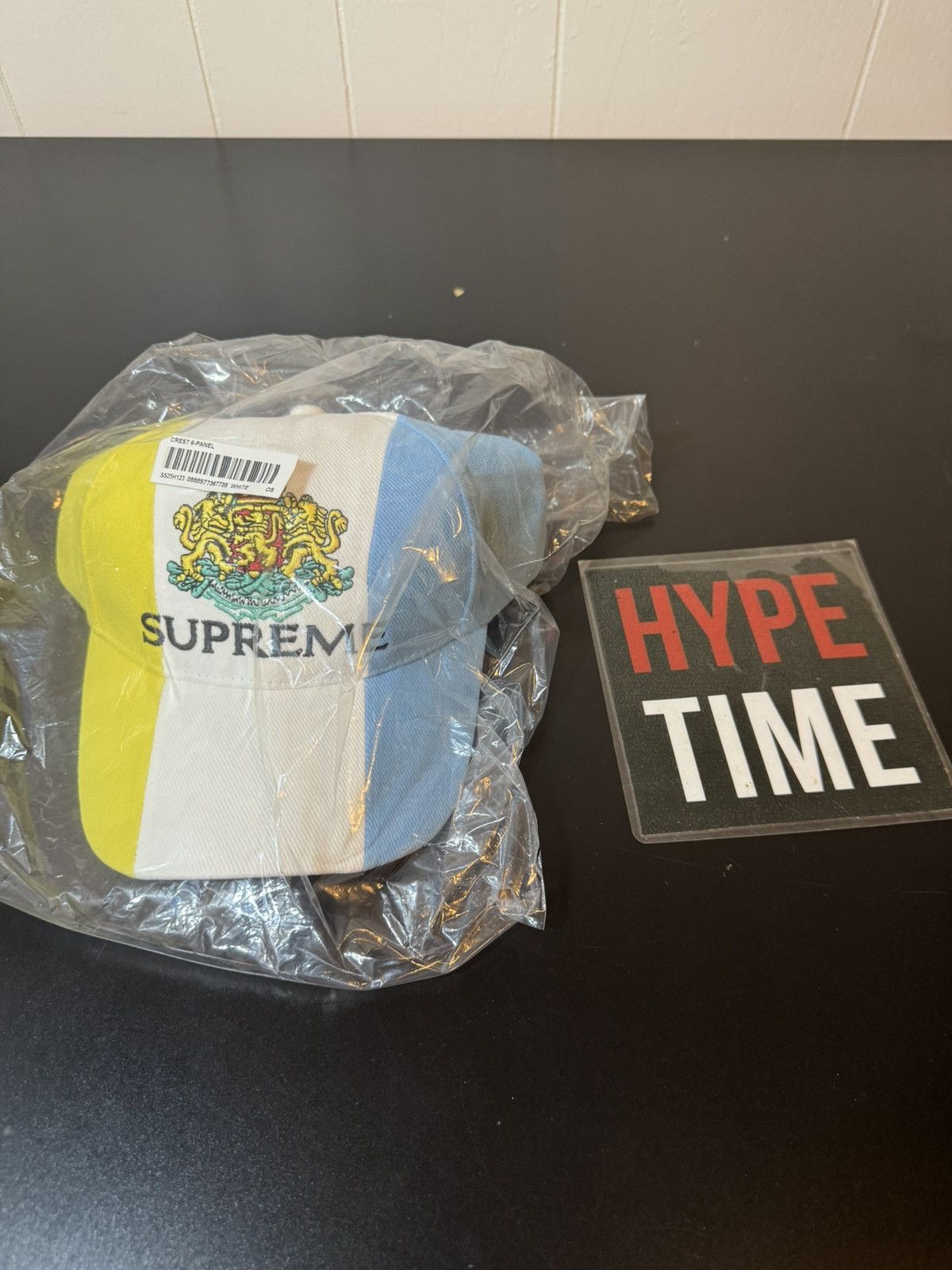 Supreme Supreme crest 6 panel Size ONE SIZE - 1 Thumbnail