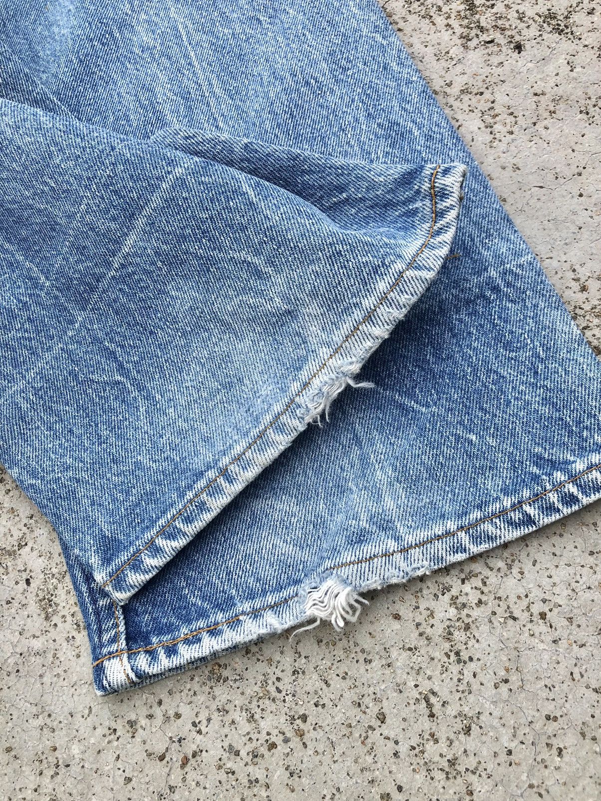 Levi's VINTAGE 80s AGING FADED LEVIS 501 Size US 32 / EU 48 - 7 Thumbnail