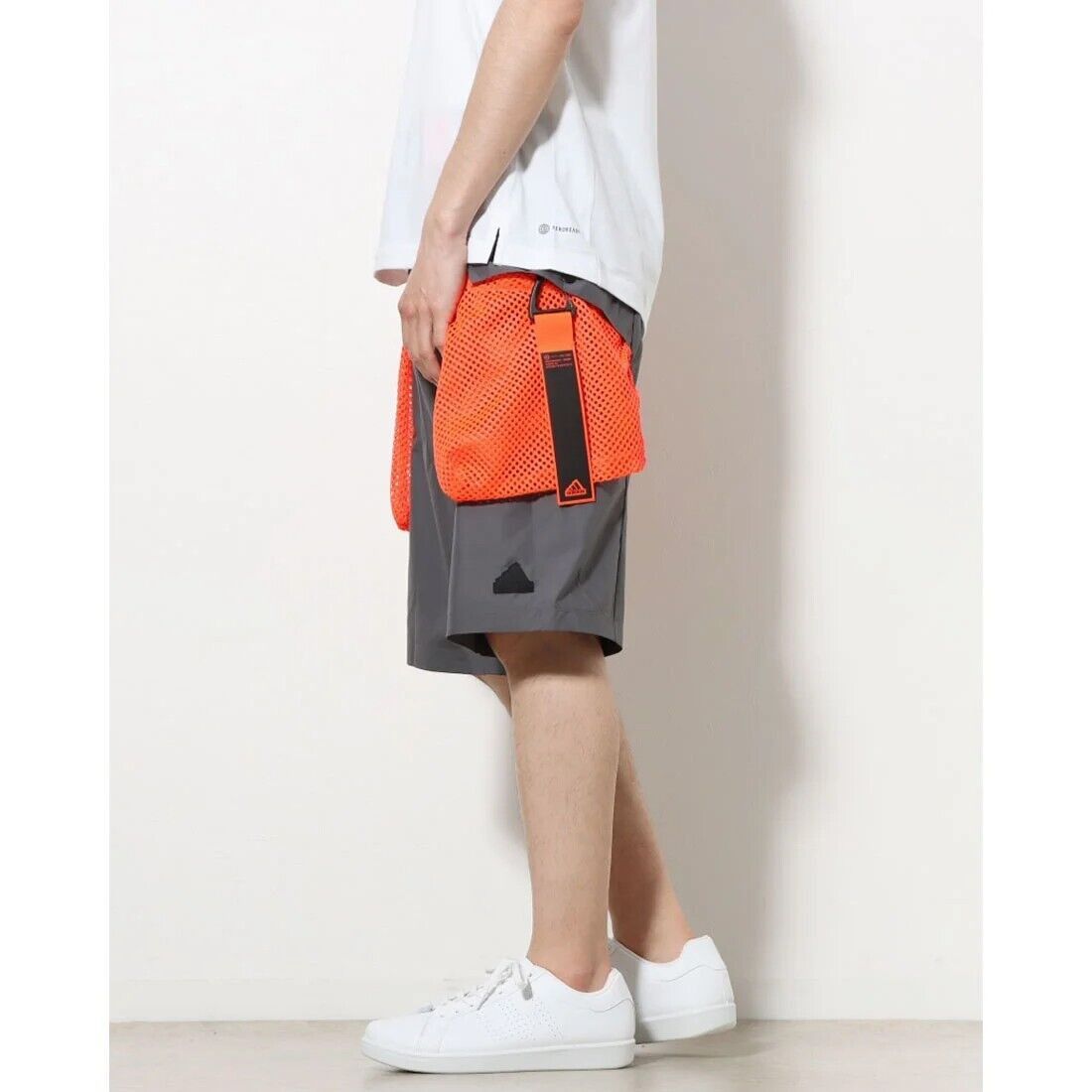 Adidas Adidas IC3730 City Escape Premium Shorts Grey ( L ) Size US 34 / EU 50 - 1 Thumbnail