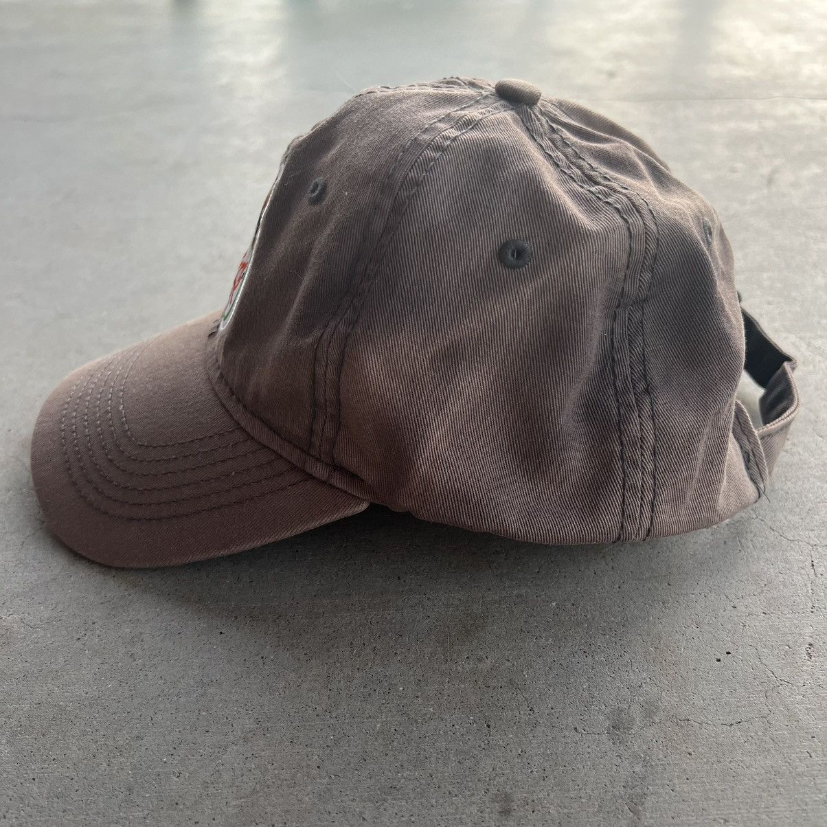 Vintage Vintage Mac Trucks Brown Faded Cap Size ONE SIZE - 3 Thumbnail