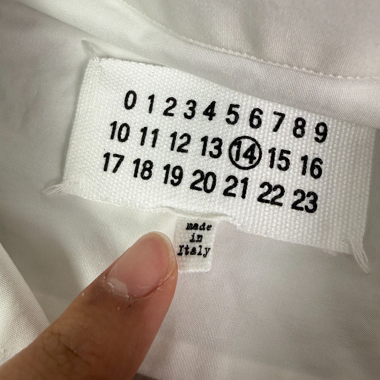 Maison Margiela Maison Margiela Button Shirt Mens 40 Patterned Collar Italy Size US S / EU 44-46 / 1 - 4 Thumbnail