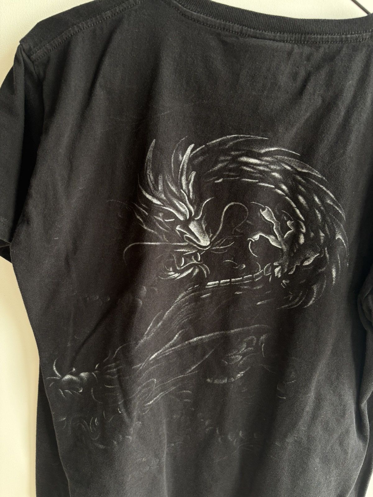 Vintage Vintage Hot Rock Dragon y2k Streetwear Faded Black T-shirt Size US S / EU 44-46 / 1 - 8 Thumbnail