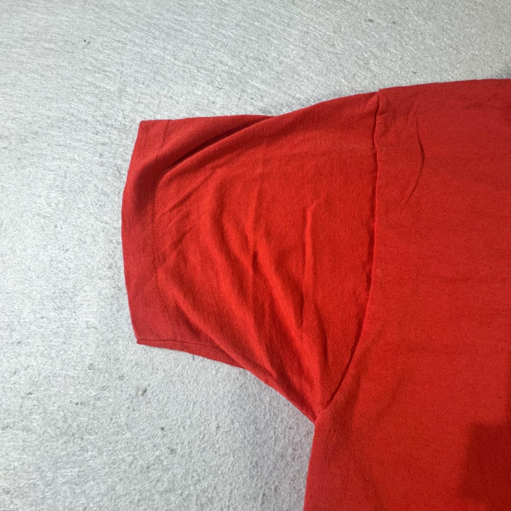 Vintage VINTAGE Screen Stars Best Shirt Mens Large Red Crew Neck Short Sleeve Cotton Polyester 50/50 Single Stitch 80s 90s Tee Made in USA Mens Size US L / EU 52-54 / 3 - 2 Thumbnail