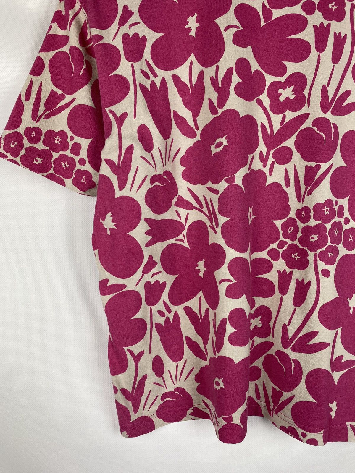 Uniqlo Marimekko Uniqlo ladies floral pattern t shirt size S Size S / US 4 / IT 40 - 16 Thumbnail