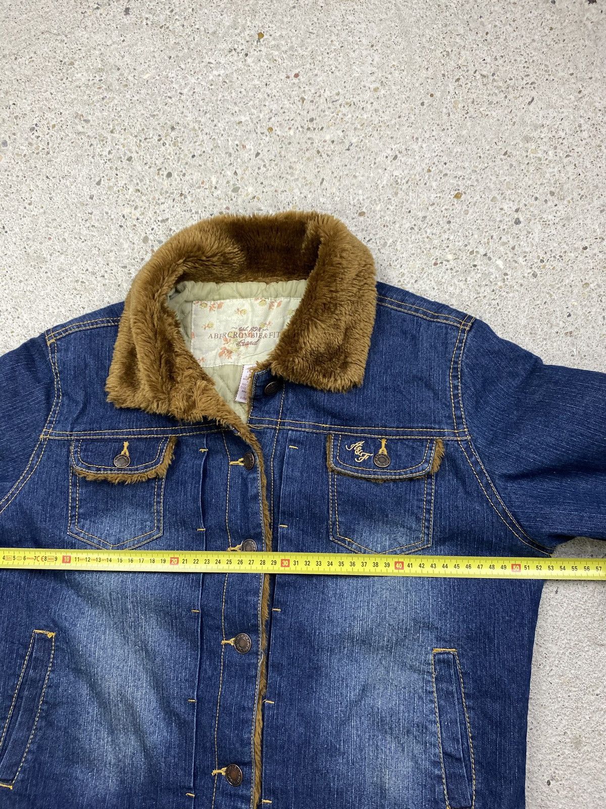 Abercrombie & Fitch Abercrombie & fitch denim jeans jacket fux fur vintage Size M / US 6-8 / IT 42-44 - 14 Thumbnail