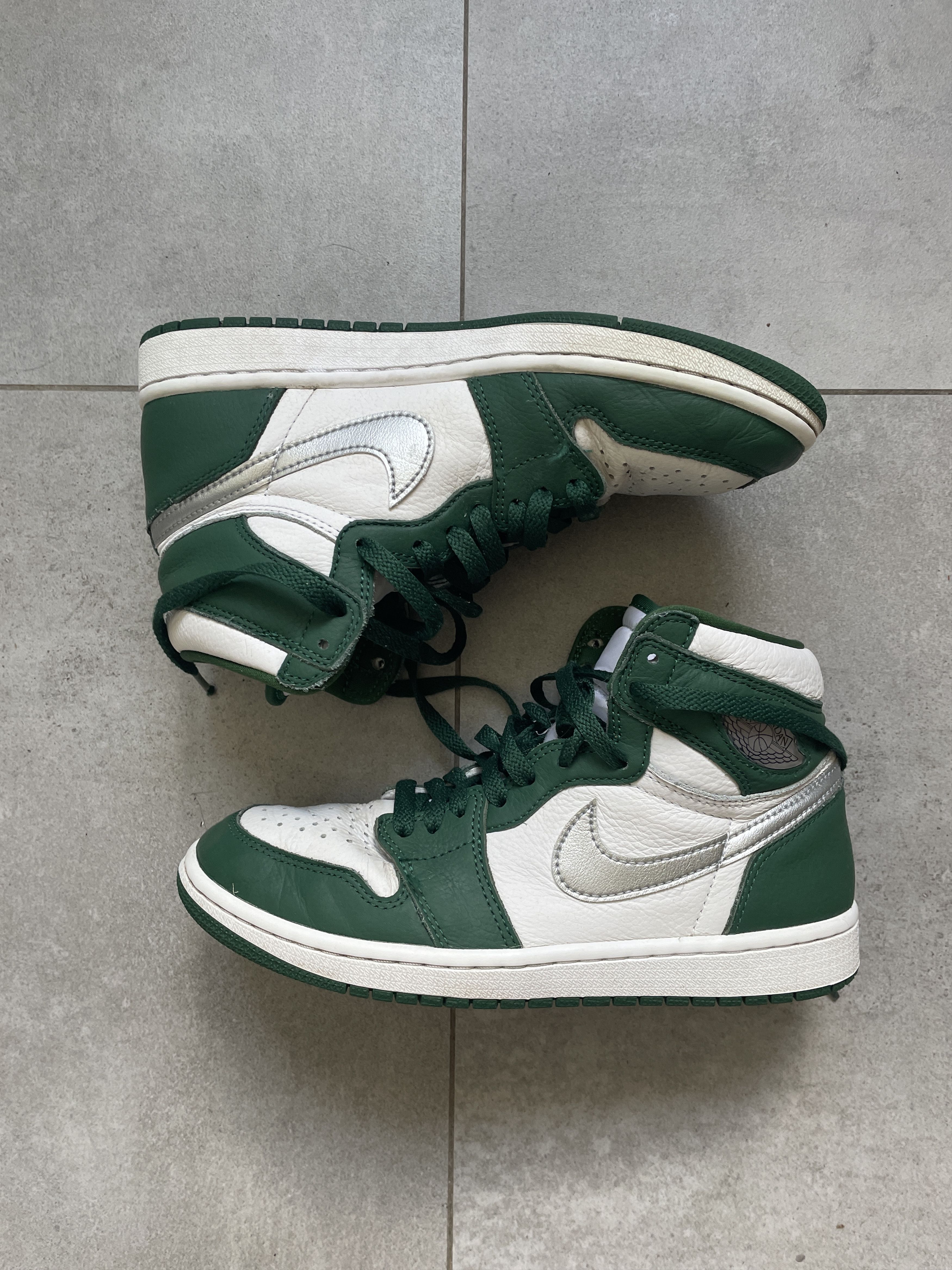 Jordan Brand × Nike AIR JORDAN 1 GEORGE GREEN HIGHTOP SNEAKERS Size US 7 / EU 40 - 1 Thumbnail