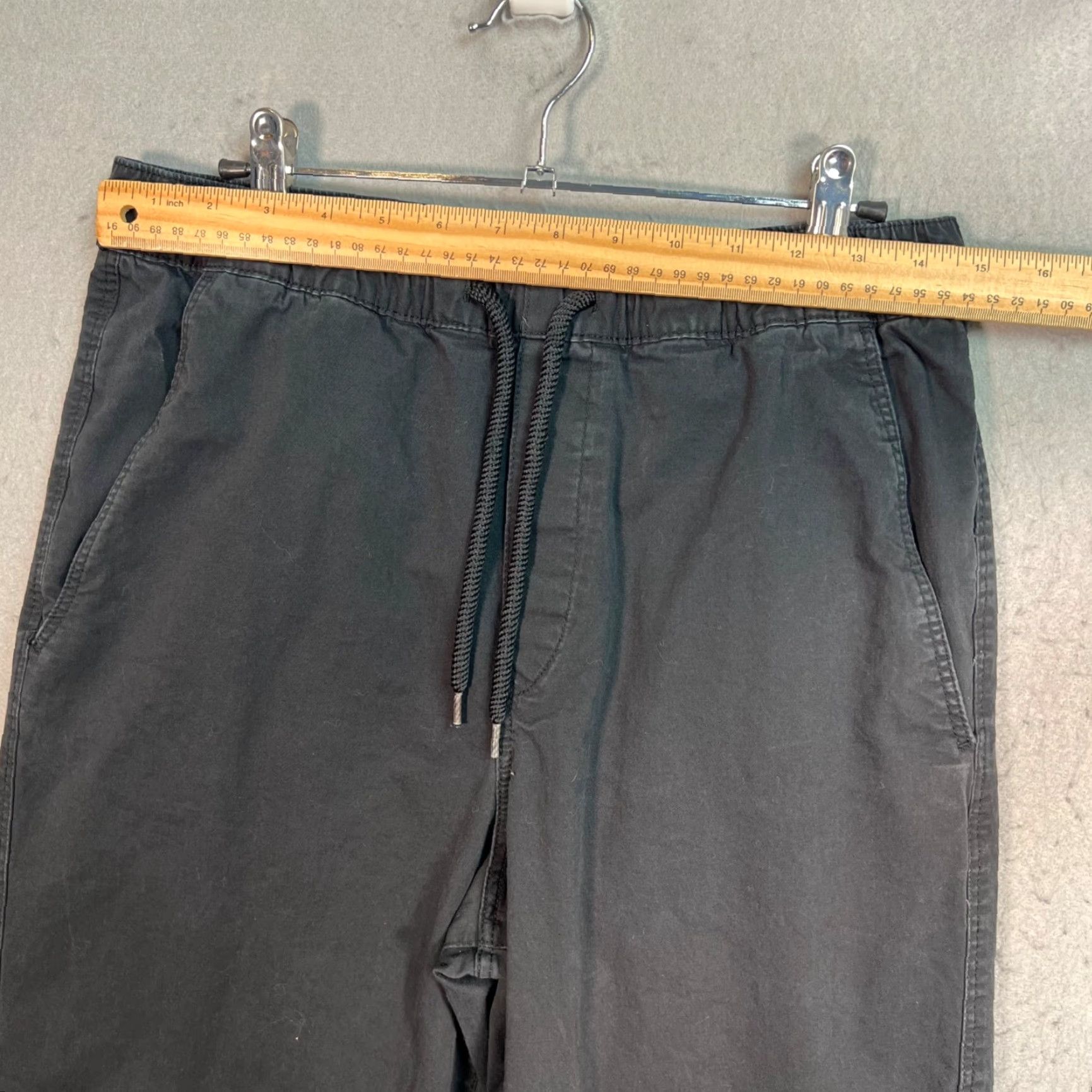 H&M H&M Mens Size Small Black Jogger Pants Regular Fit Elastic Waist Cuffs Size US 29 - 5 Thumbnail