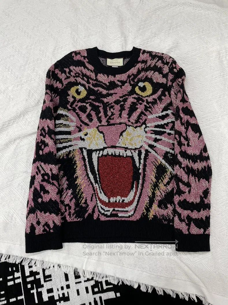Gucci Pink tiger head sweater