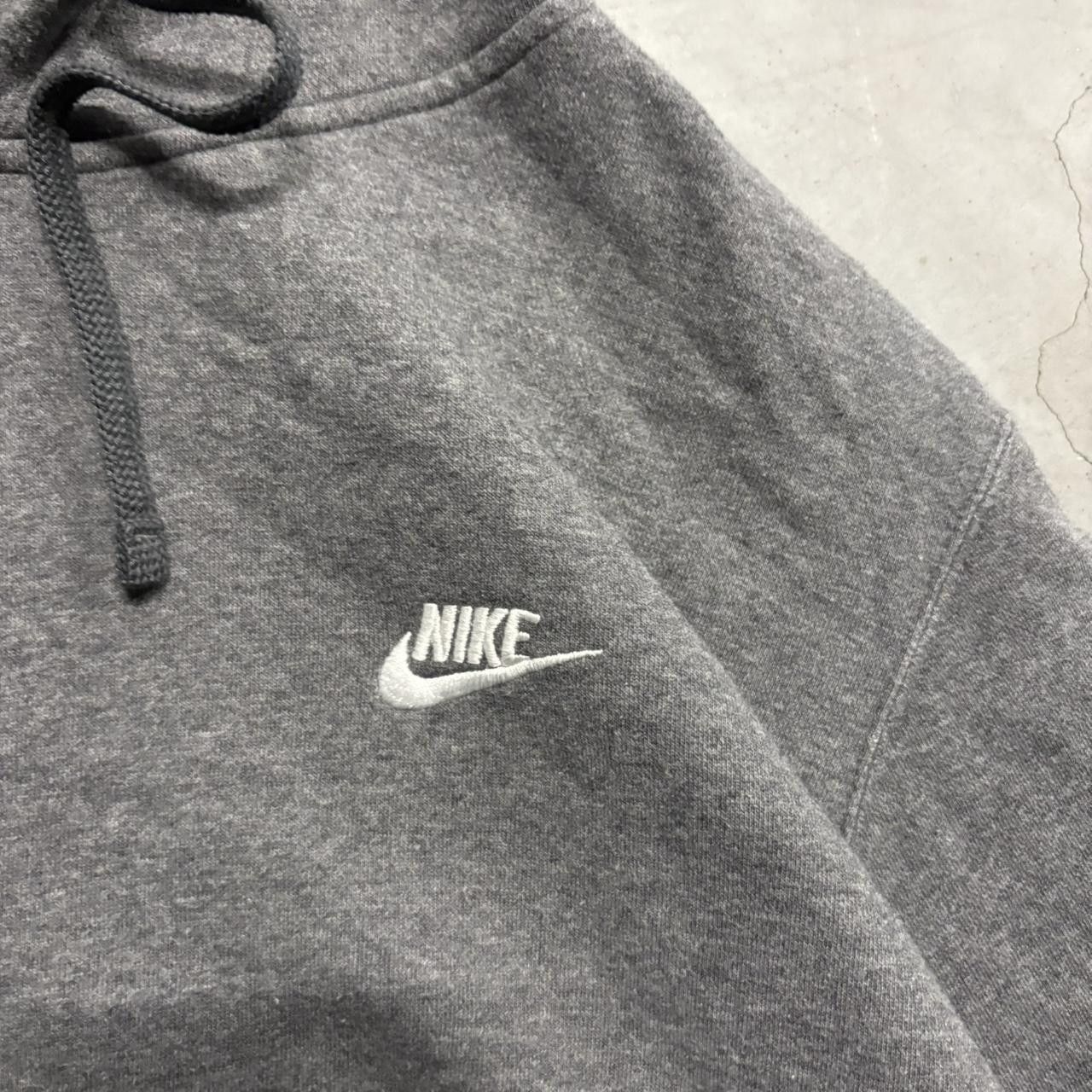 Nike Crazy Vintage Y2K/2000s Nike Embroidered Swoosh Logo Essential Hoodie! Size US XL / EU 56 / 4 - 2 Thumbnail