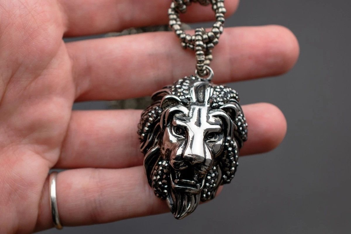 Other Lion head necklace large, extravagant eye catching necklace Size ONE SIZE - 1 Thumbnail