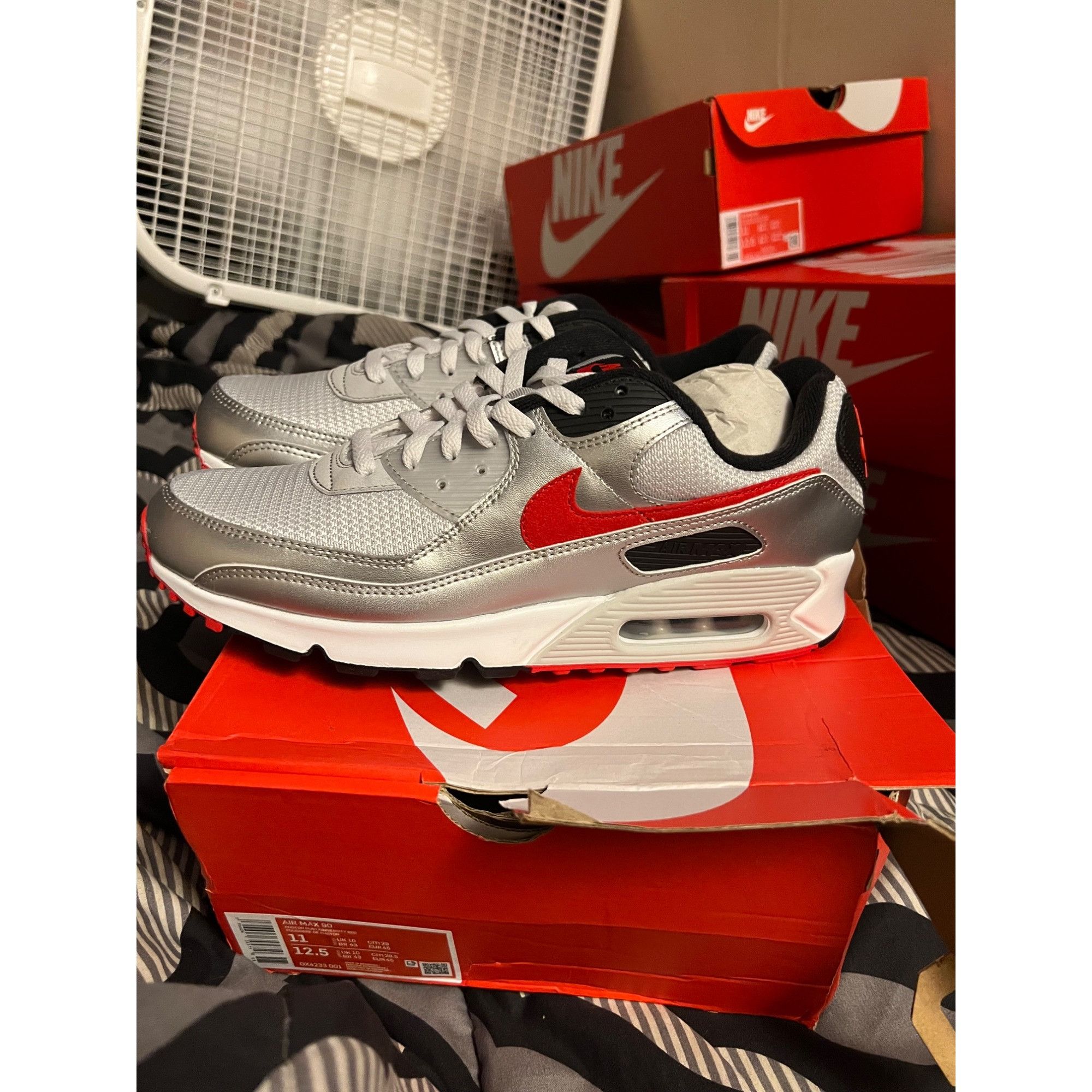 Nike Nike Air Max 90 Silver Bullet Icons University Red DX4233-00 Size US 11 / EU 44 - 6 Thumbnail