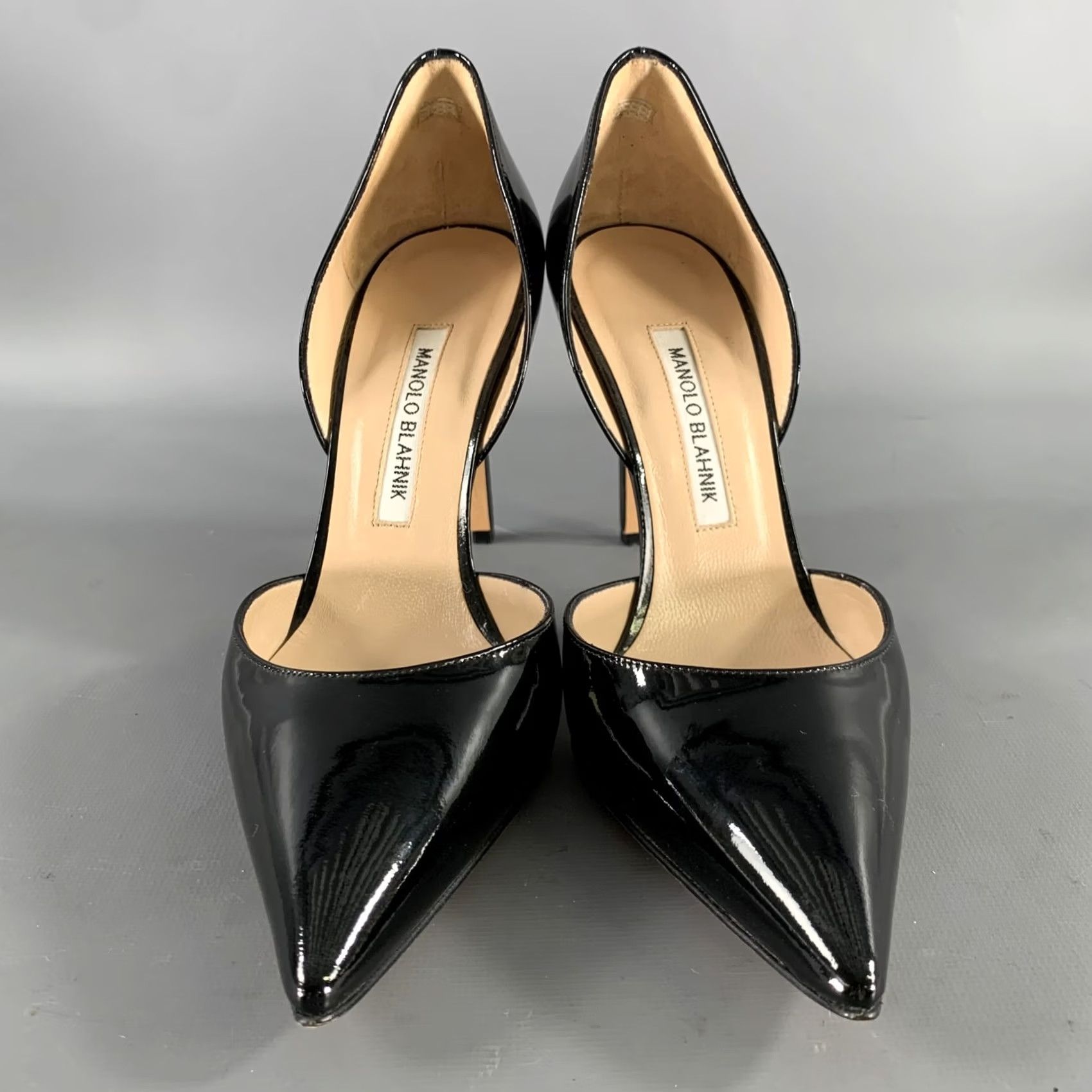 Manolo Blahnik MANOLO BLAHNIK Pumps Size 9.5 Black Patent Leather Two Tone Pointed Toe Size US 10 / IT 40 - 4 Thumbnail