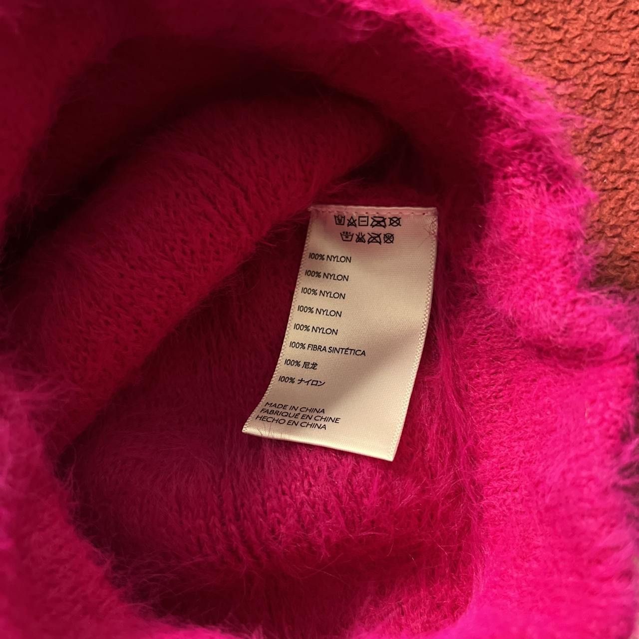 Urban Outfitters Urban Outfitters UO hot pink Trendy Plush Hairy Beret Hat Size ONE SIZE - 3 Thumbnail