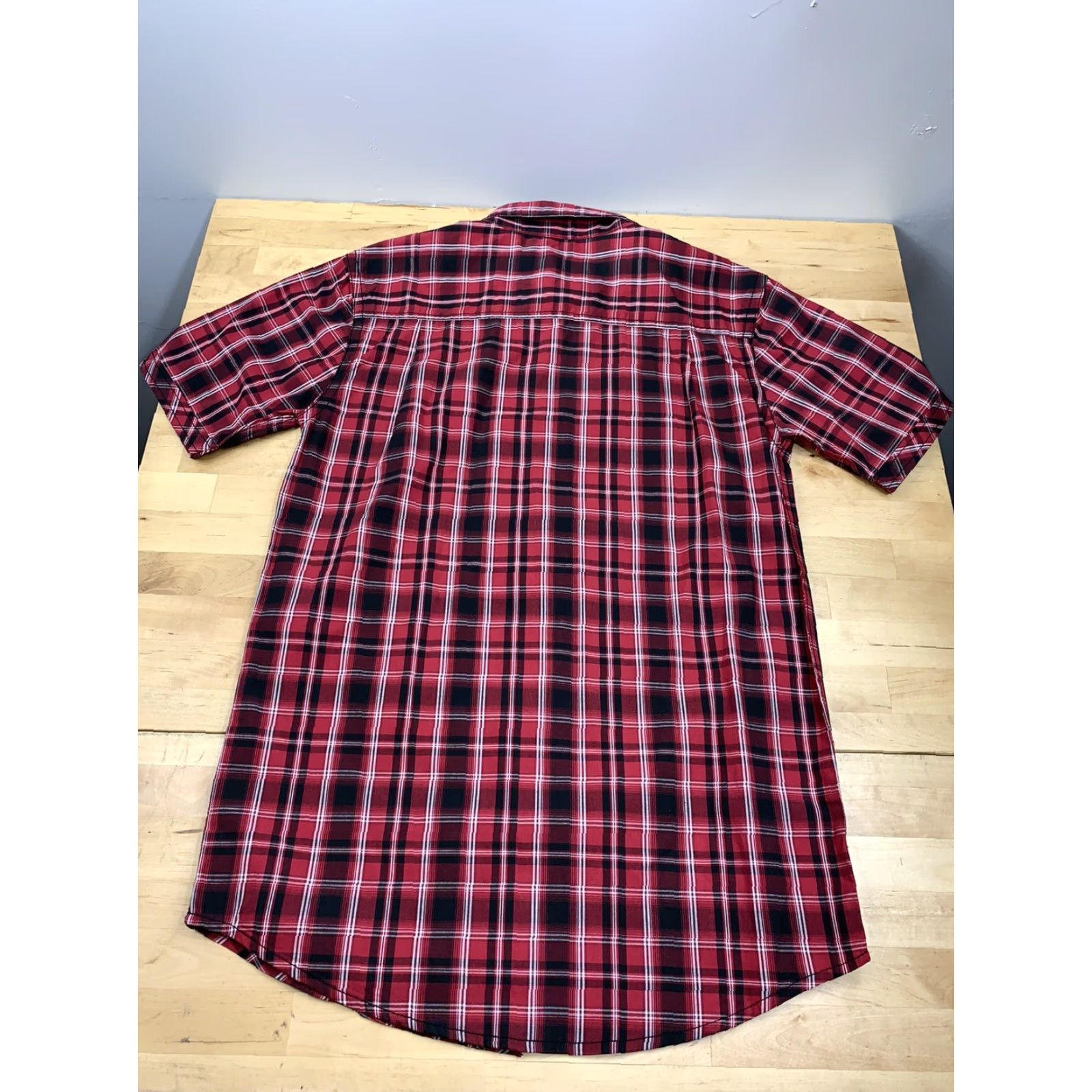 No Fear No Fear Button-Up Shirt Plaid Red Short Sleeve M Pearl Snap Men Size US 31 - 2 Thumbnail