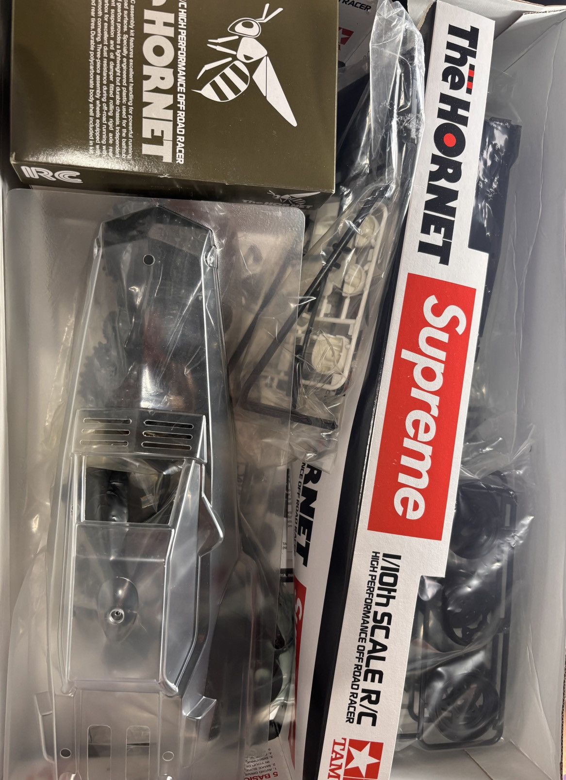 Other Supreme FW18 Tamiya Hornet Car + EXPEC Remote Missing Parts Size ONE SIZE - 5 Thumbnail
