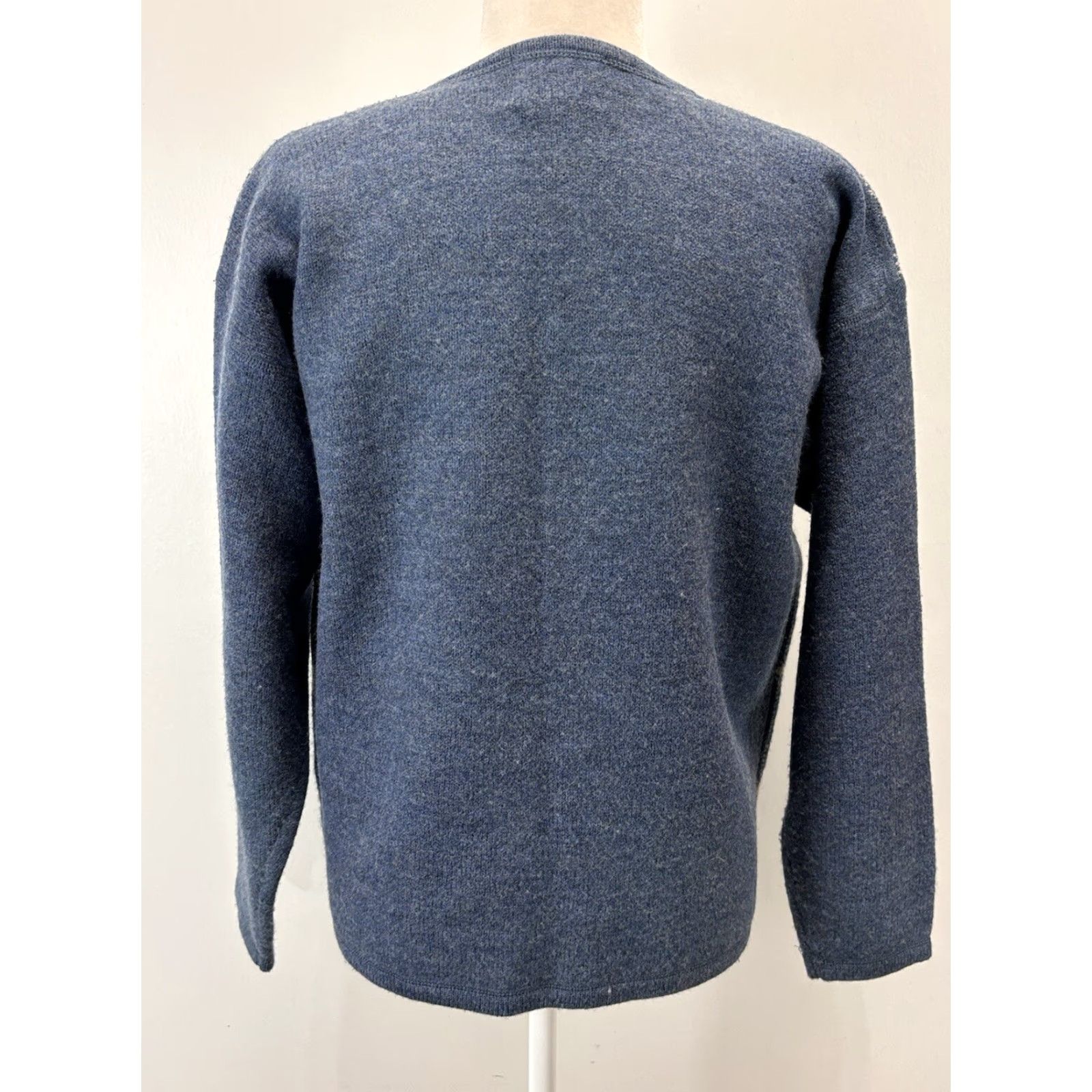 Vintage VINTAGE Woolrich Cardigan Sweater Women M Blue Wool Knit Latch Closures Size M / US 6-8 / IT 42-44 - 3 Thumbnail