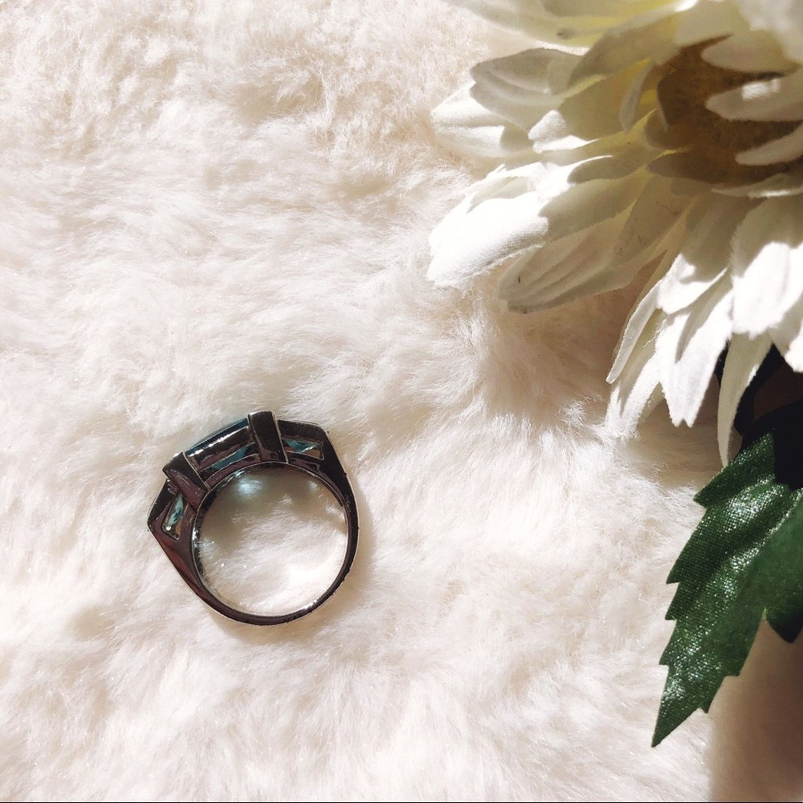 Other Sterling Silver Blue Crystal Band Ring Size ONE SIZE - 7 Thumbnail