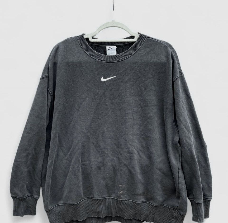 Nike Vintage 90s Nike Center Swoosh Crewneck Faded Boxy Fit Large Size US L / EU 52-54 / 3 - 1 Thumbnail