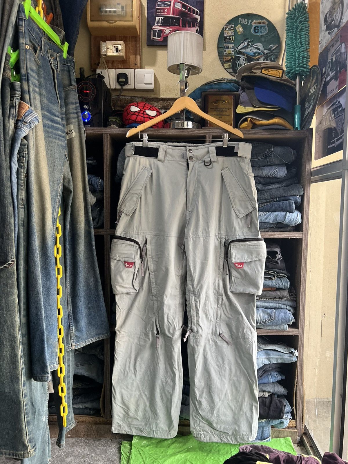 Japanese Brand 🔥Wyvern Brand Multipockets Ski Pant Size US 39 - 1 Thumbnail