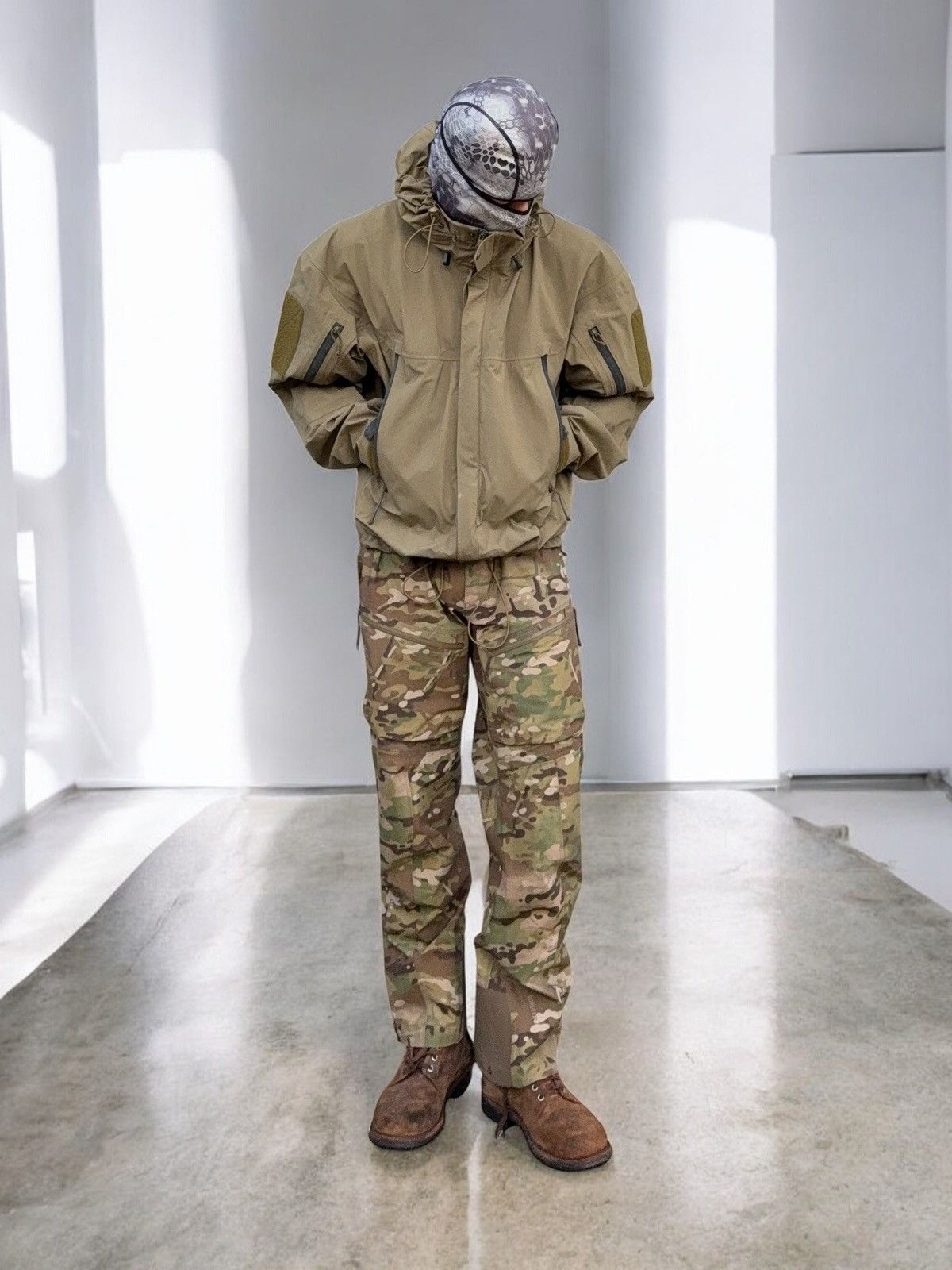 ジャケット・アウター ARC'TERYX leaf Sphinx Pants S/P Refined Edition LEAF MC Sphinx Soft Shell Combat Pants