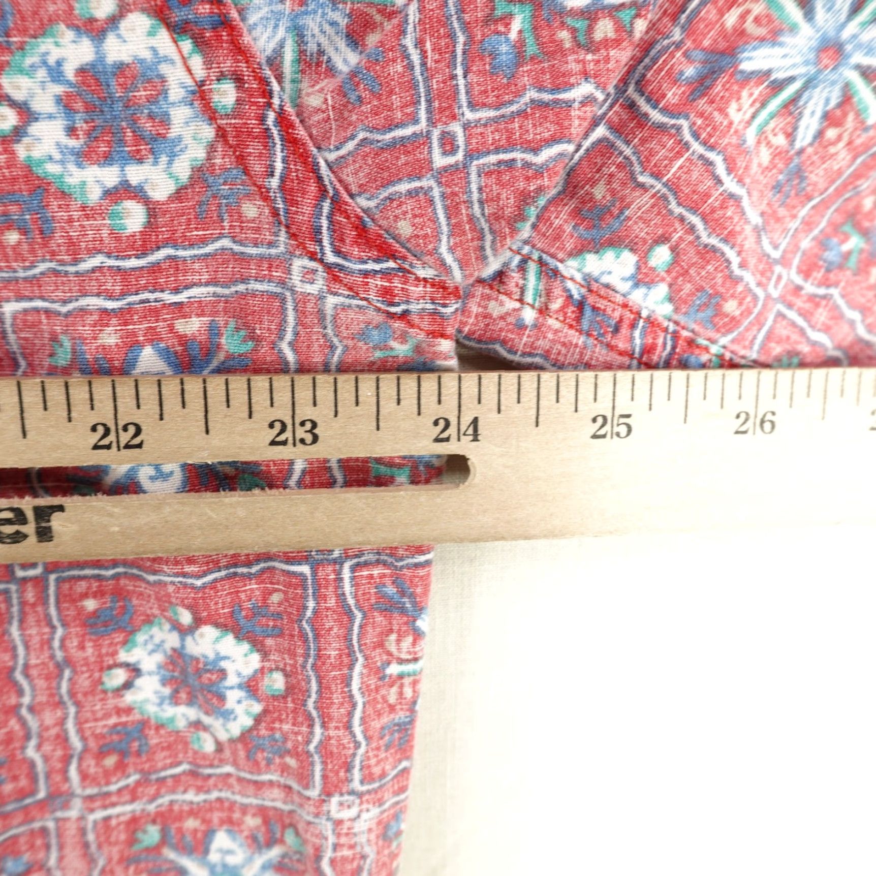 Tori Richard VINTAGE Tori Richard Shirt Mens Large Red Blue Hawaiian Aloha 70s Geometric Cotton Button-Up Short Sleeve Pockets Collared Tone: Red/Blue/White Size US L / EU 52-54 / 3 - 6 Thumbnail