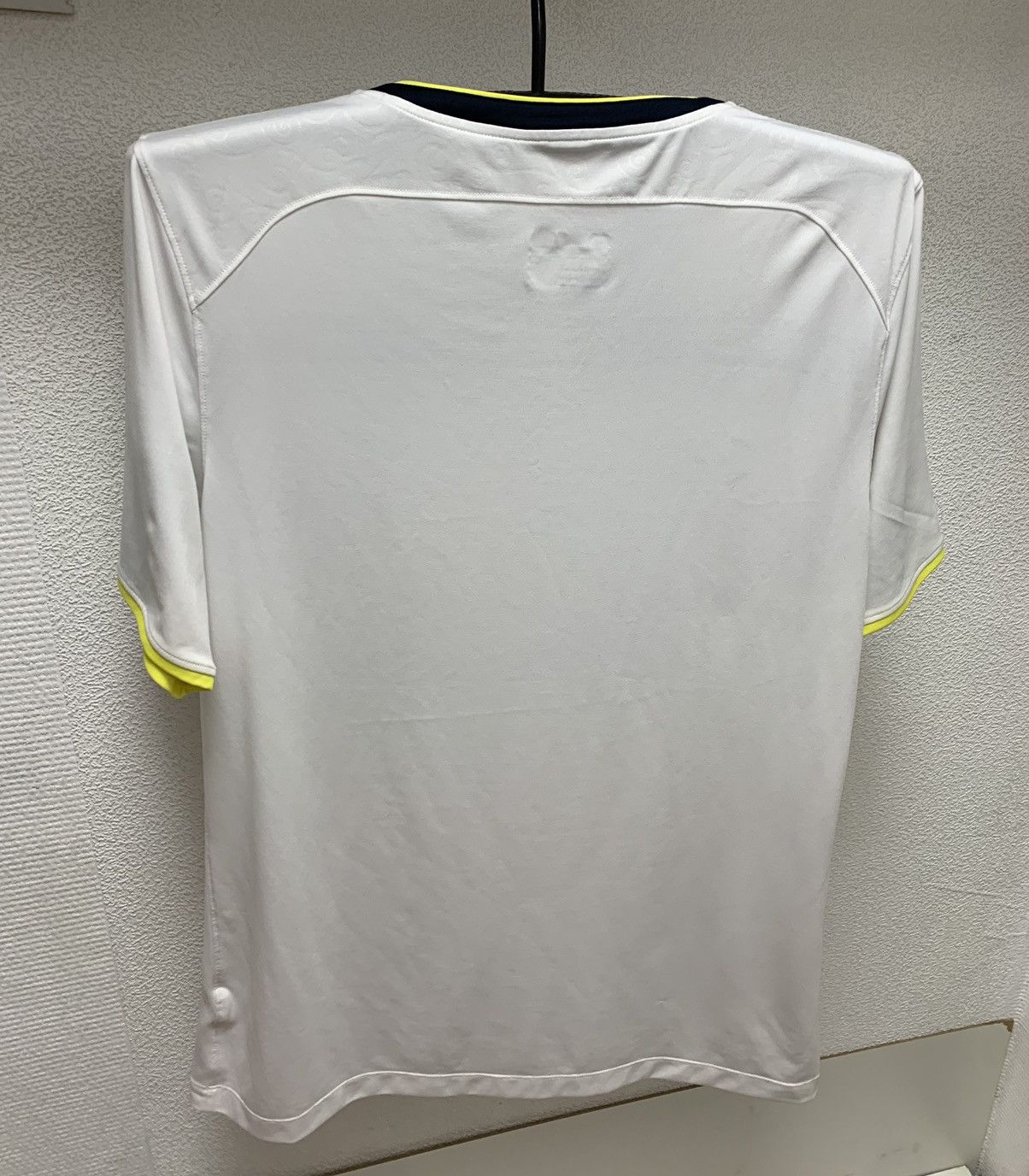 Under Armour Tottenham Hotspurs under armor soccer jersey Xl sz Size US XL / EU 56 / 4 - 2 Thumbnail