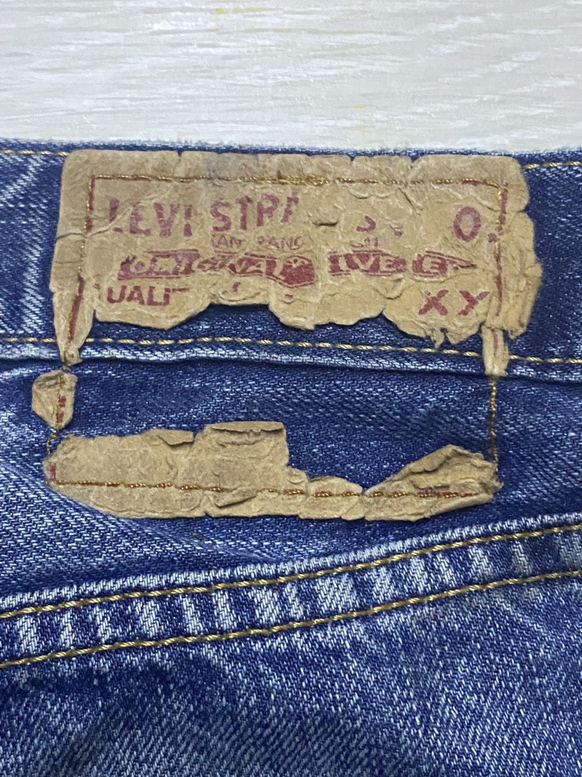 Levi's Vintagw Levis 501 Whisker ButtonFly Distressed Loose Jeans Size US 32 / EU 48 - 12 Thumbnail