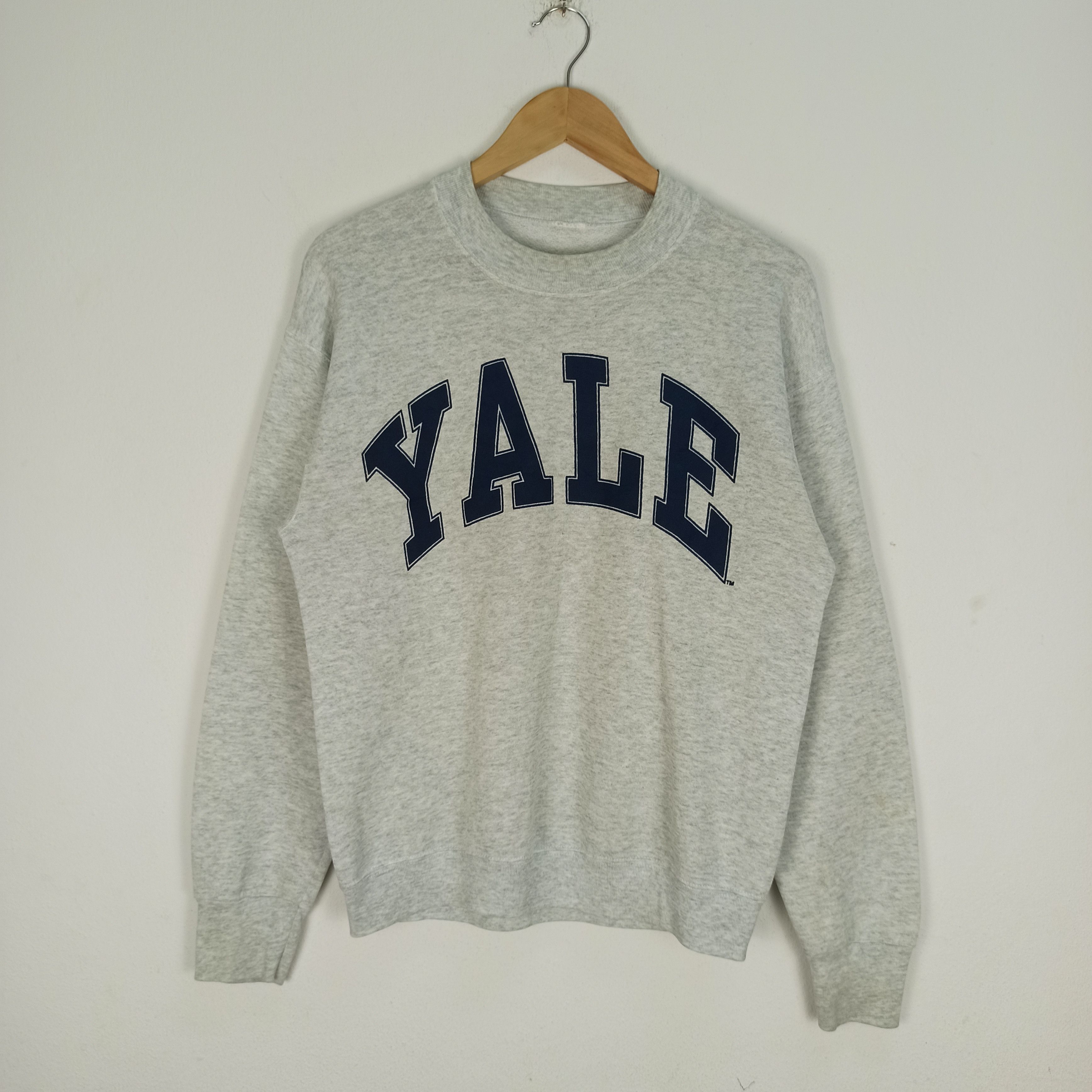 Vintage Vintage YALE University Big Logo Sweatshirt Size US M / EU 48-50 / 2 - 1 Thumbnail
