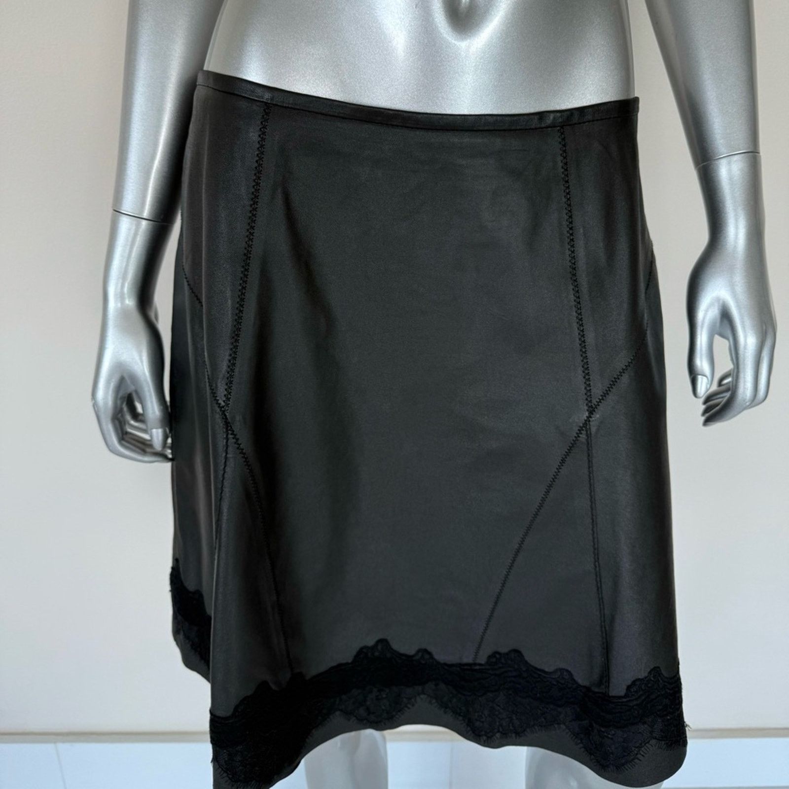 Elie Tahari Elie Tahari women leather skirt size 8 US Size 30" / US 8 / IT 44 - 2 Thumbnail